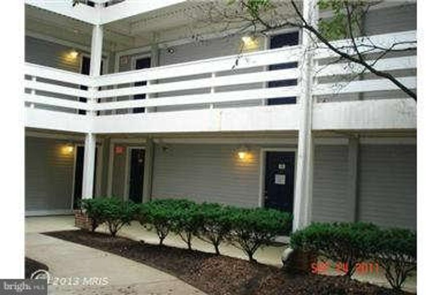 Location! location! Near Route 66, Vienna Metro and shopping. Ground level(No steps). Water included, No Gas, You pay only Electric. Exercise room and outdoor pool. New Washer and dryer and Refrigerator. Clean and ready for new tenant. Available Now