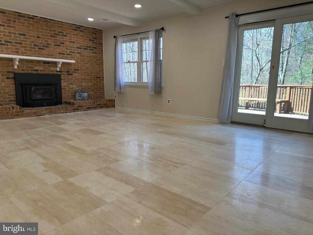 FRANKLIN FARM - Residential Lease