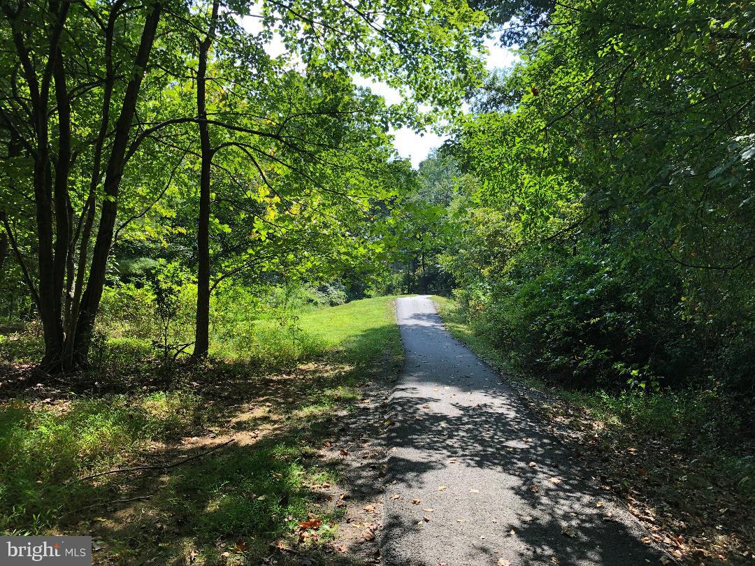 FRANKLIN FARM - Residential Lease