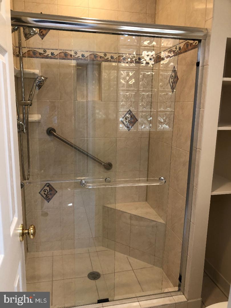 FRANKLIN FARM - Residential Lease