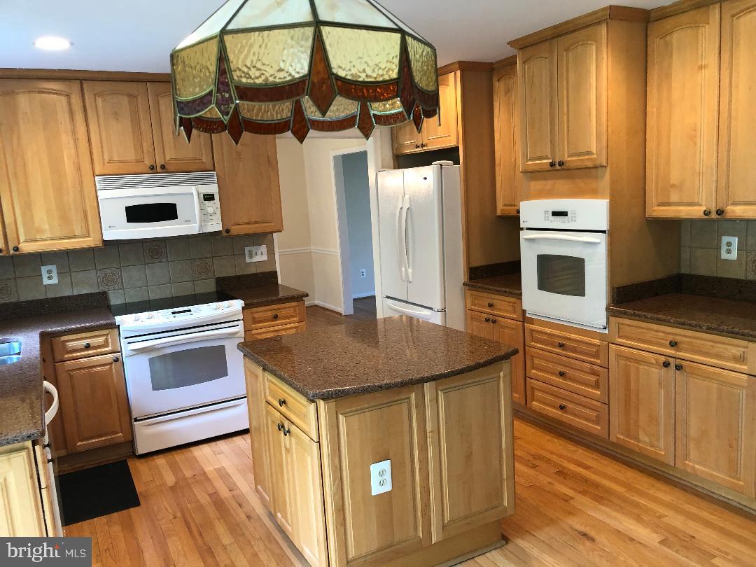 FRANKLIN FARM - Residential Lease