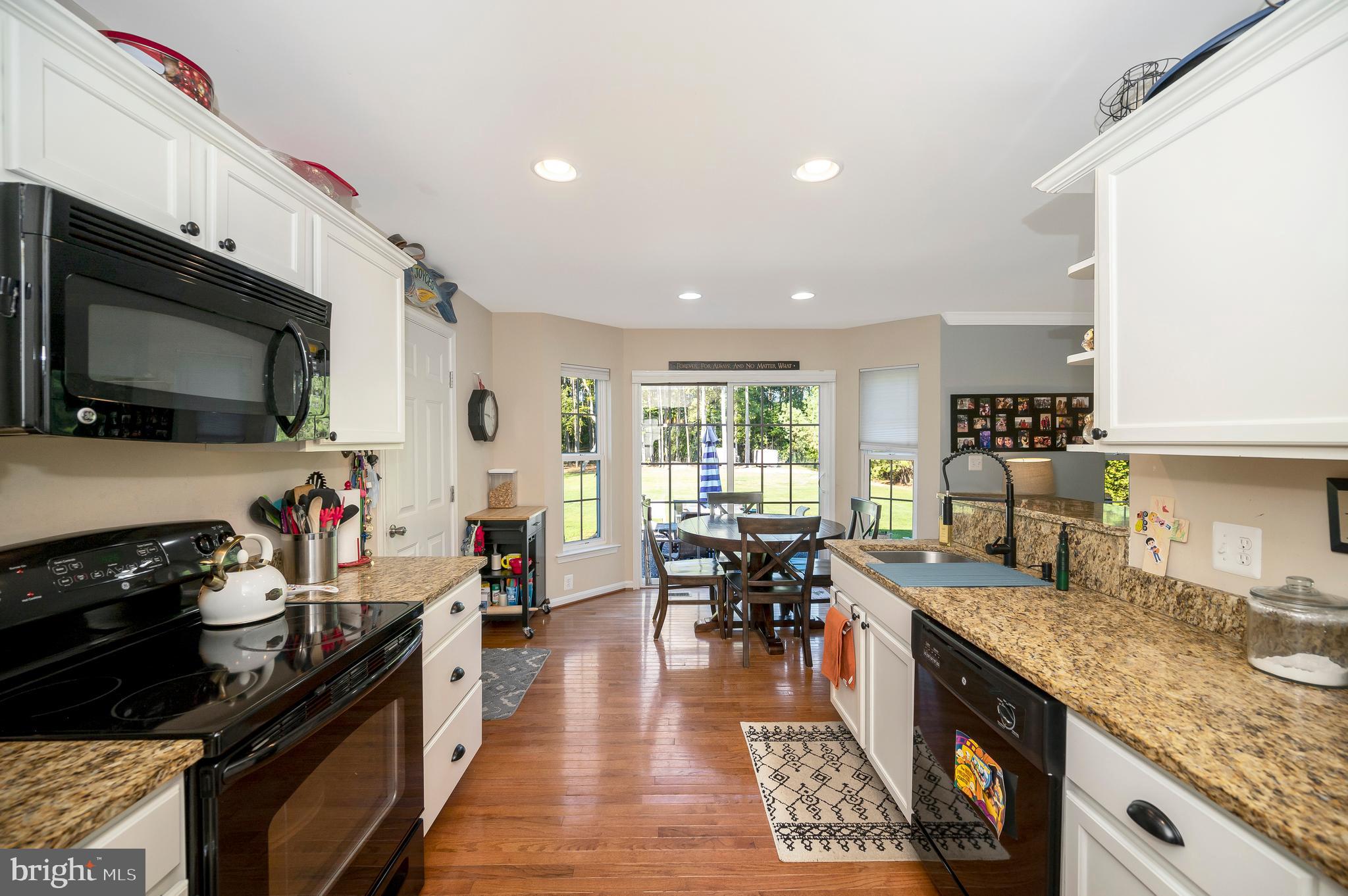 WESTBURY - Residential