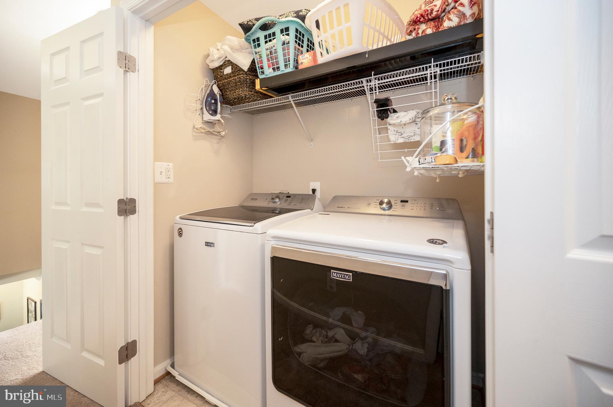 WESTBURY - Residential