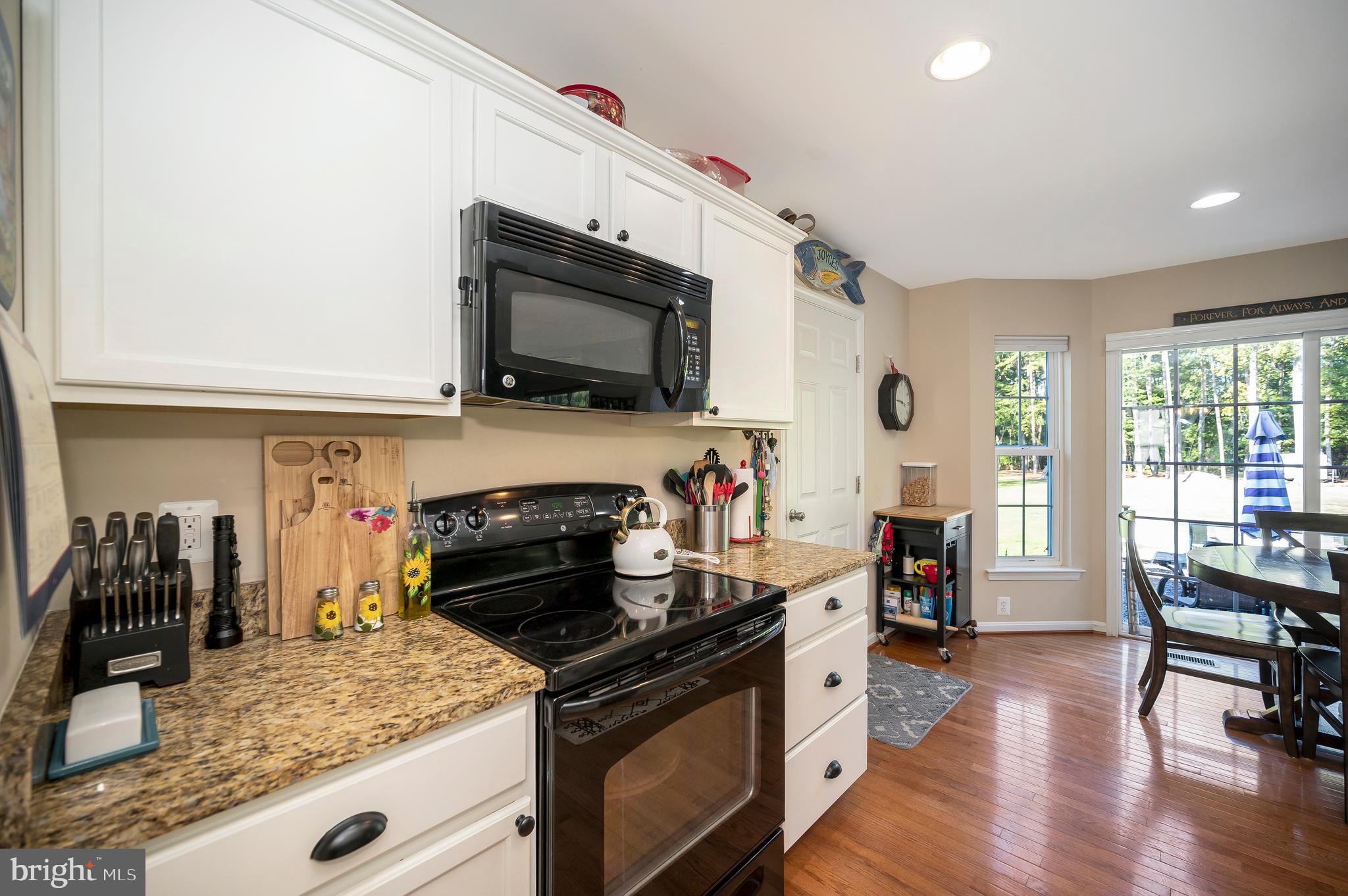 WESTBURY - Residential