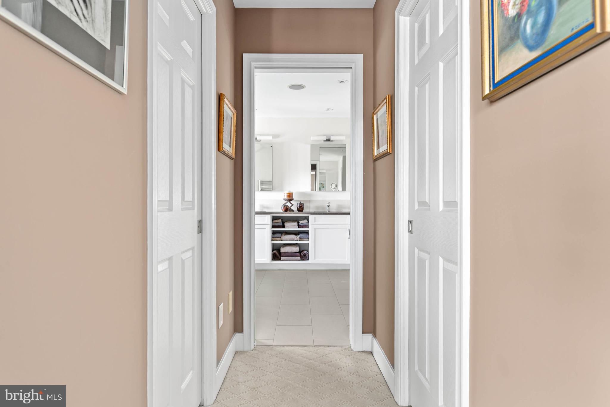 MERION HILL - Residential