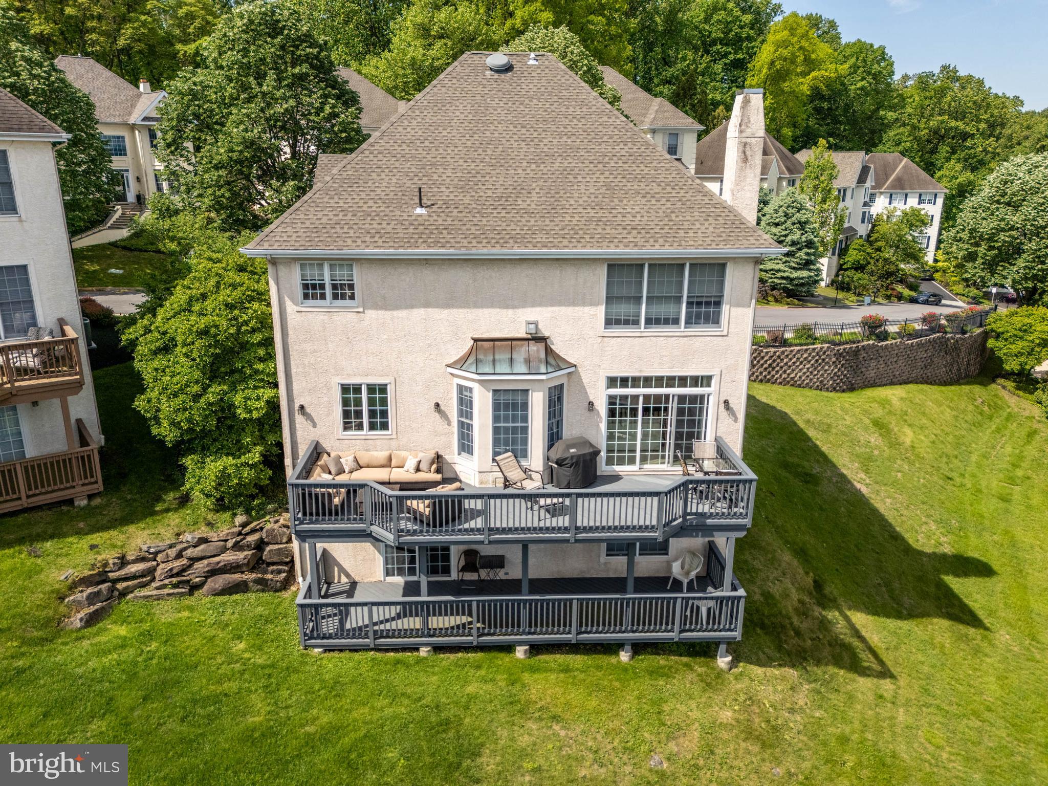 MERION HILL - Residential