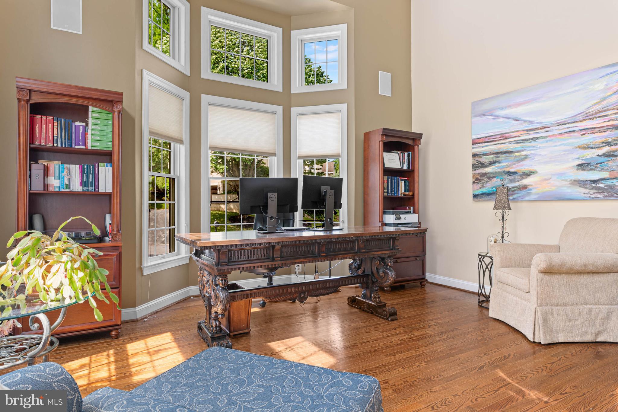 1123 RIVERVIEW LANE