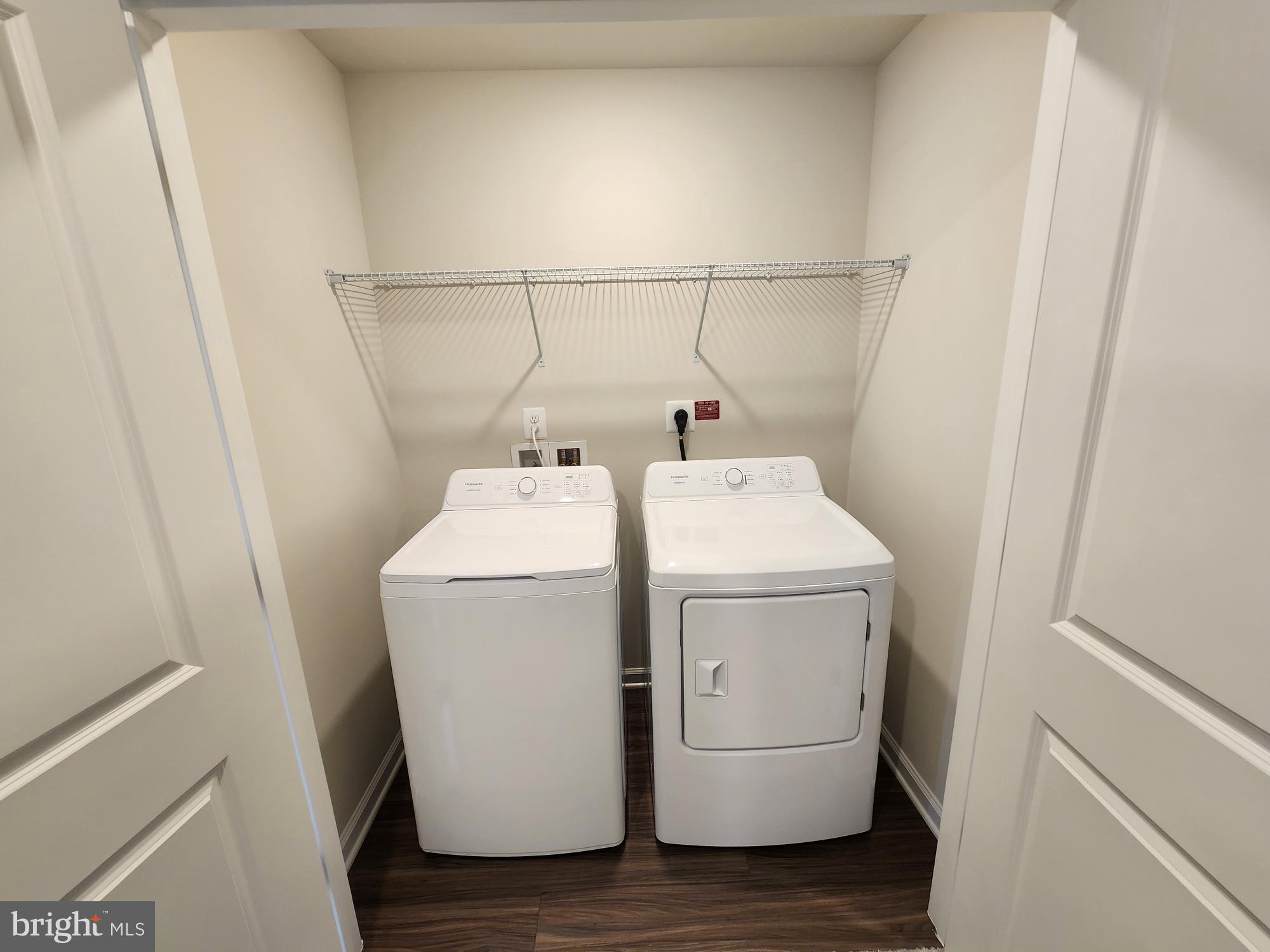 RED CLOVER MEADOWS - Residential Lease