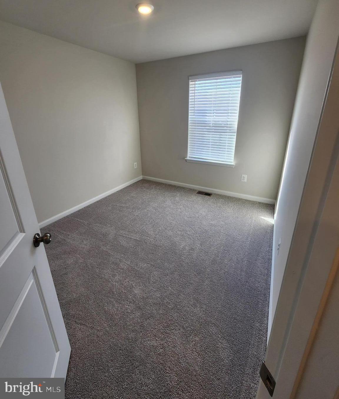 RED CLOVER MEADOWS - Residential Lease