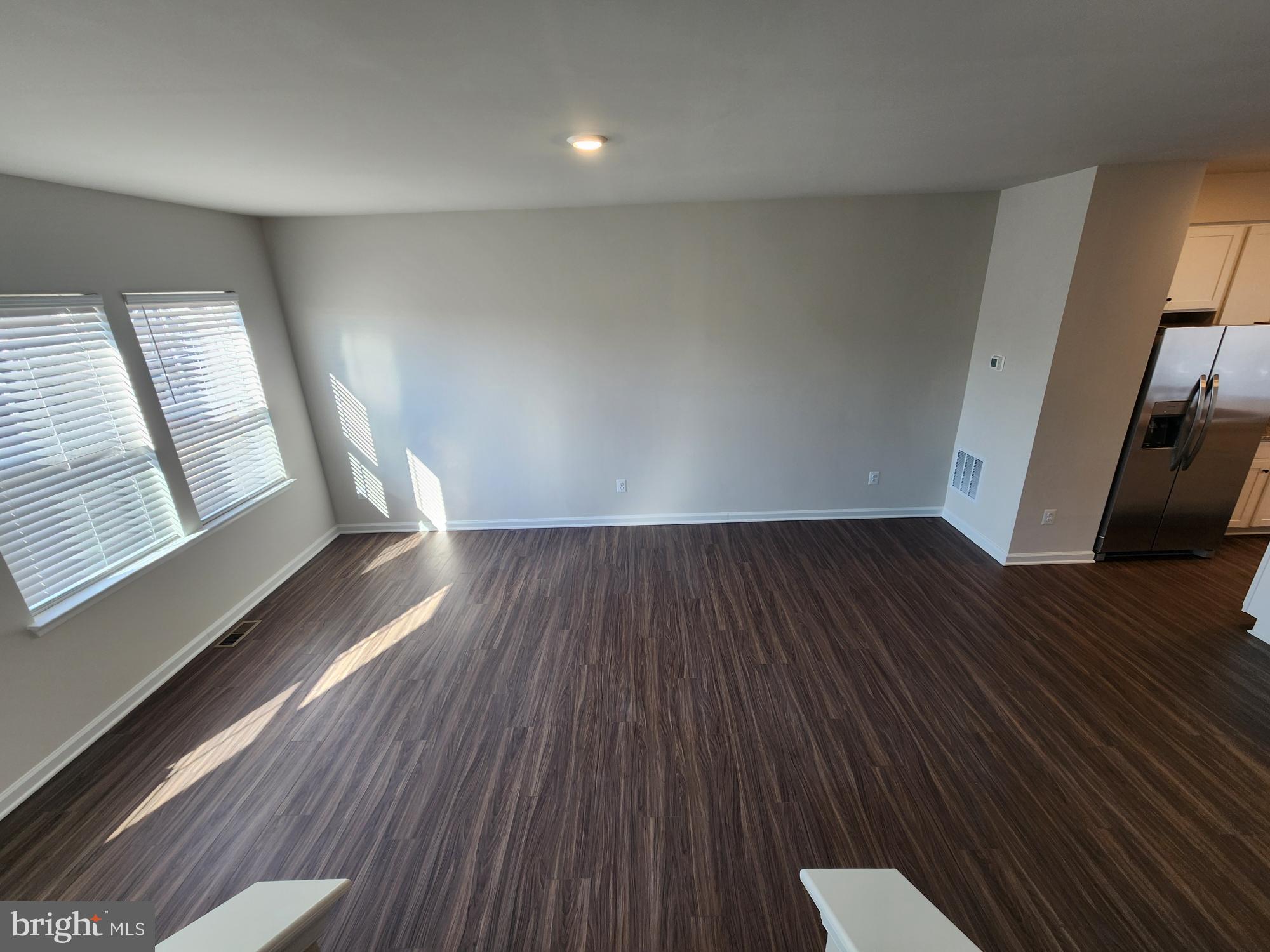 RED CLOVER MEADOWS - Residential Lease