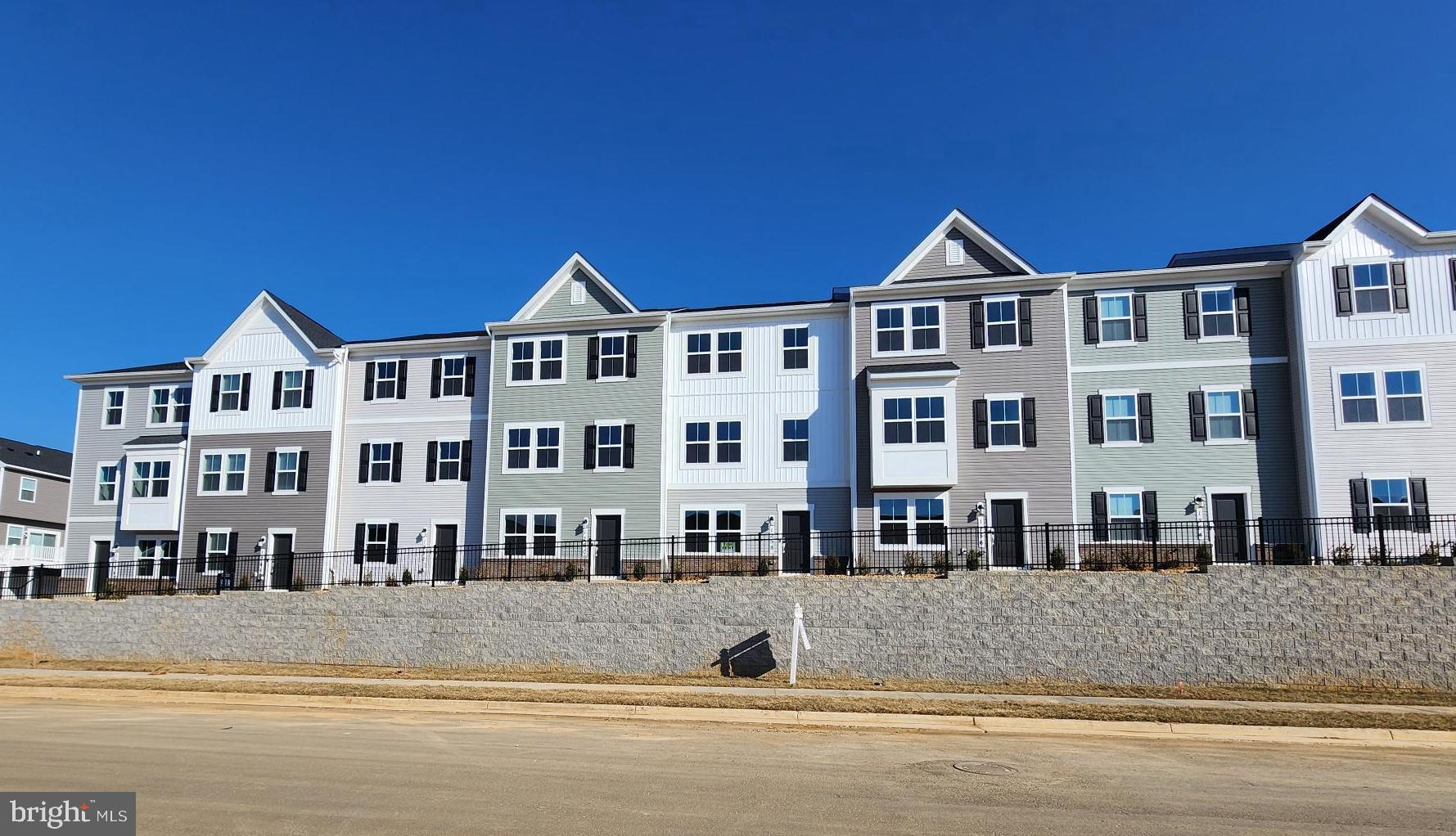 RED CLOVER MEADOWS - Residential Lease