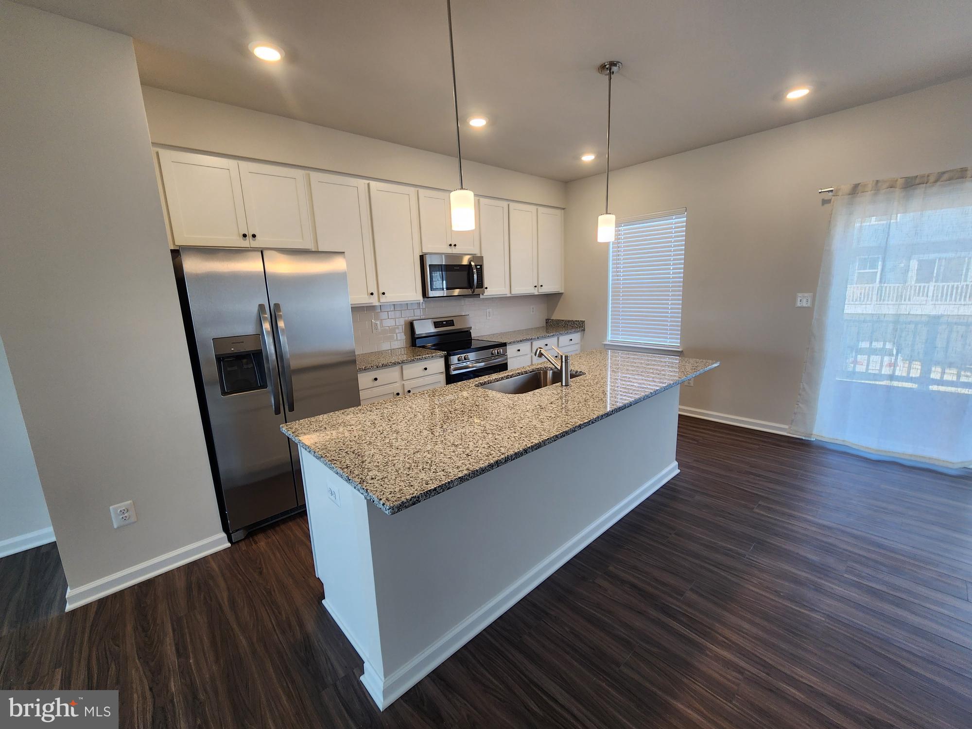 RED CLOVER MEADOWS - Residential Lease