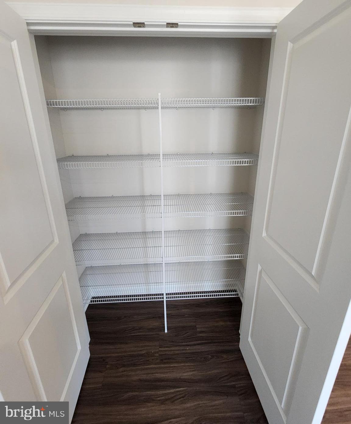 RED CLOVER MEADOWS - Residential Lease