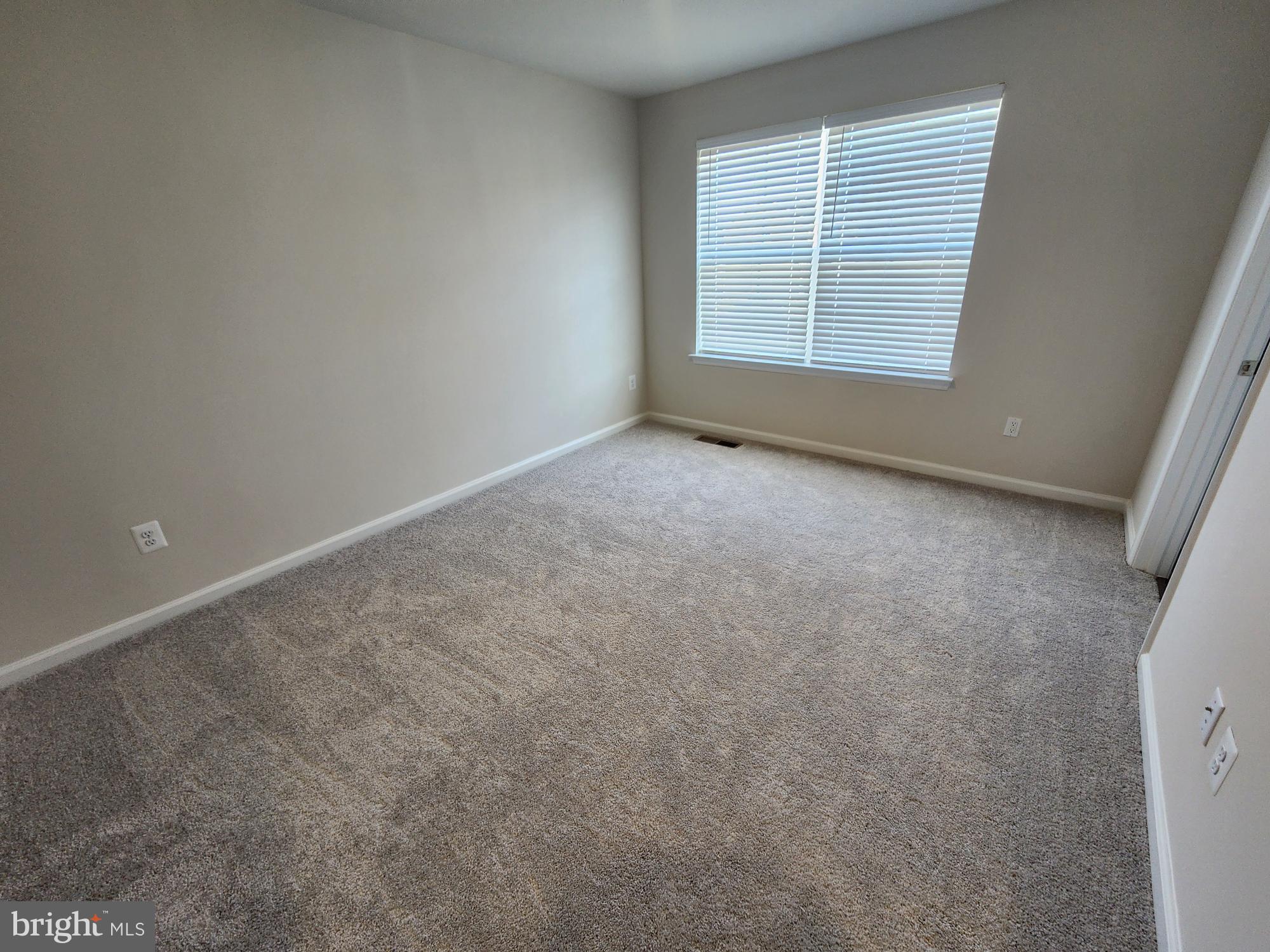 RED CLOVER MEADOWS - Residential Lease