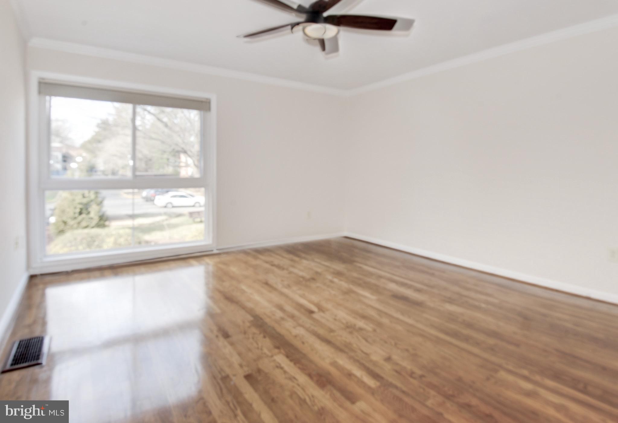 RESTON - Residential Lease