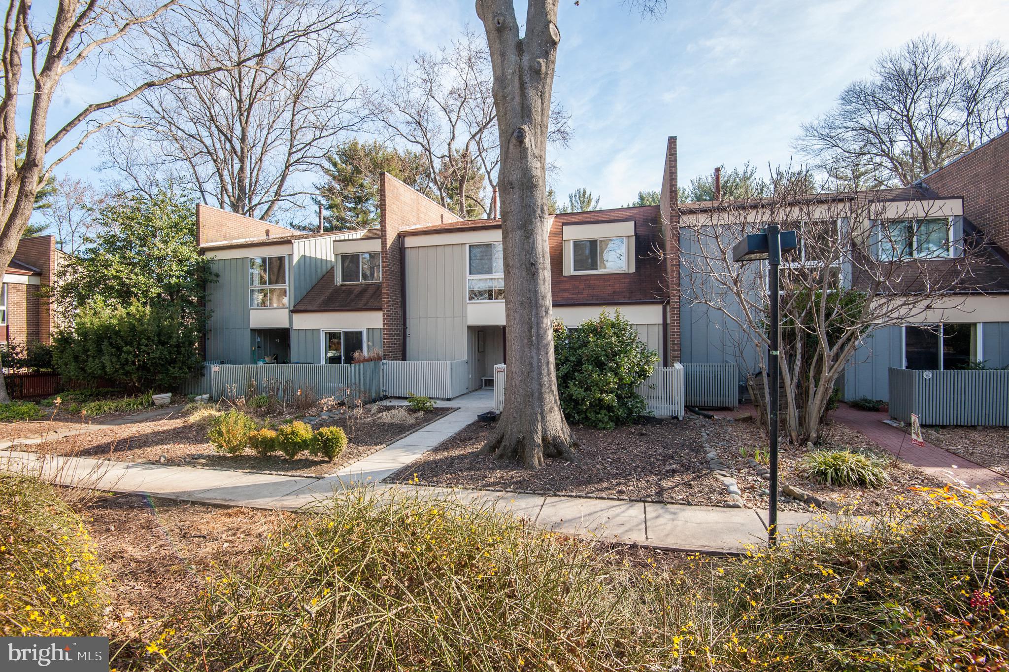 RESTON - Residential Lease