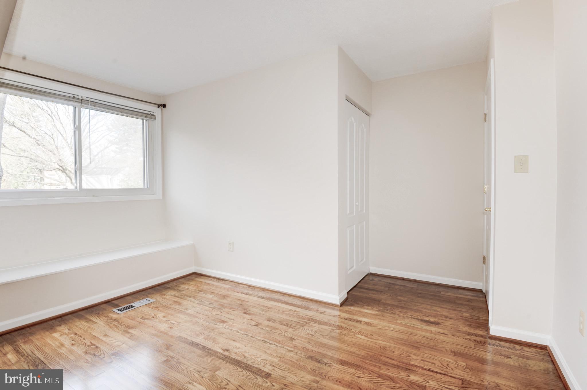 RESTON - Residential Lease