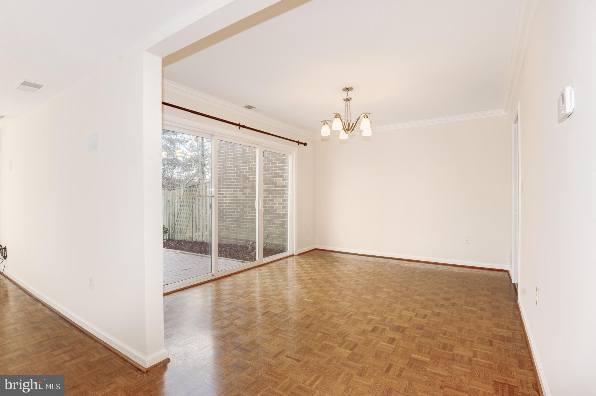 RESTON - Residential Lease