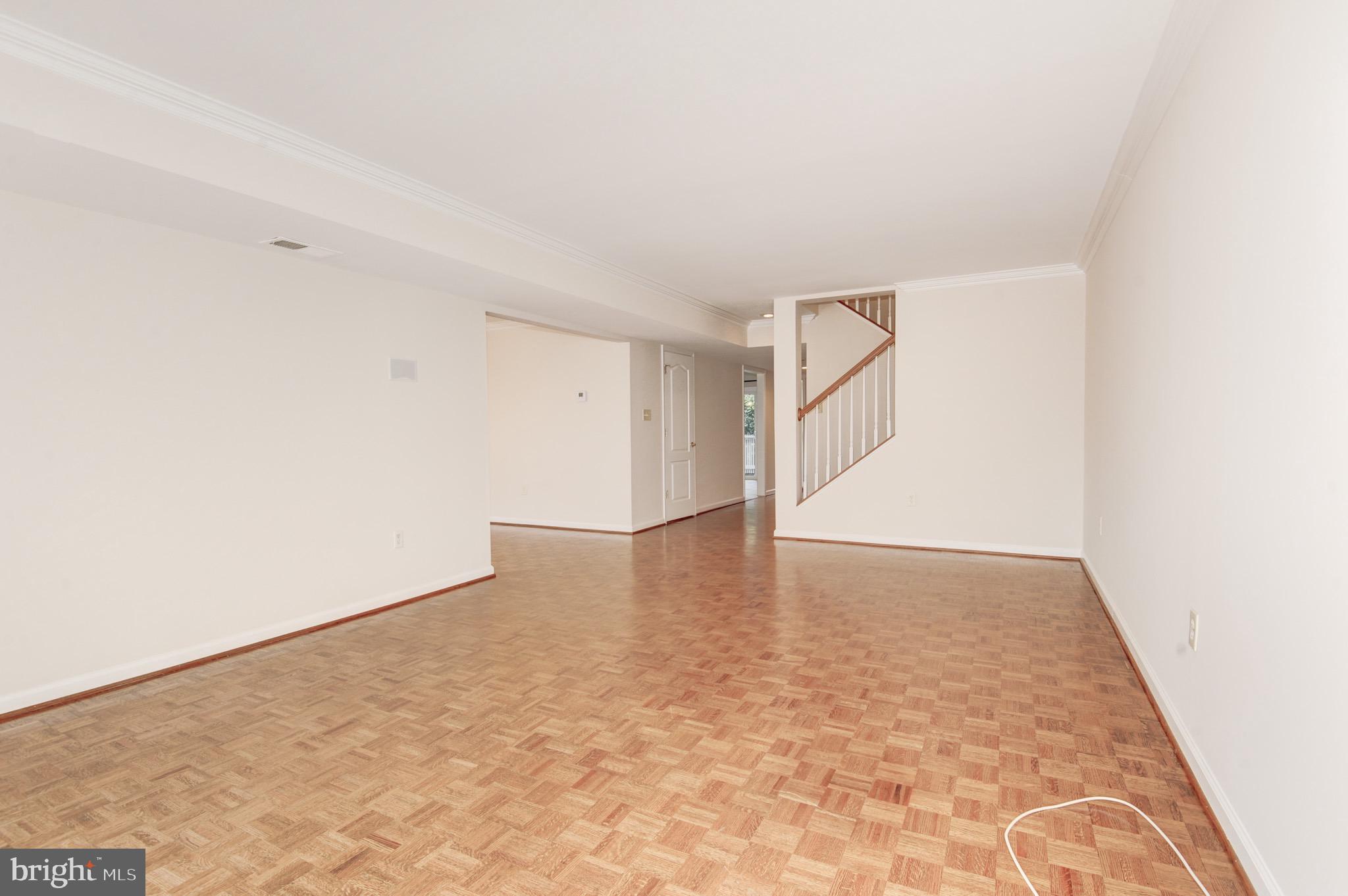 RESTON - Residential Lease