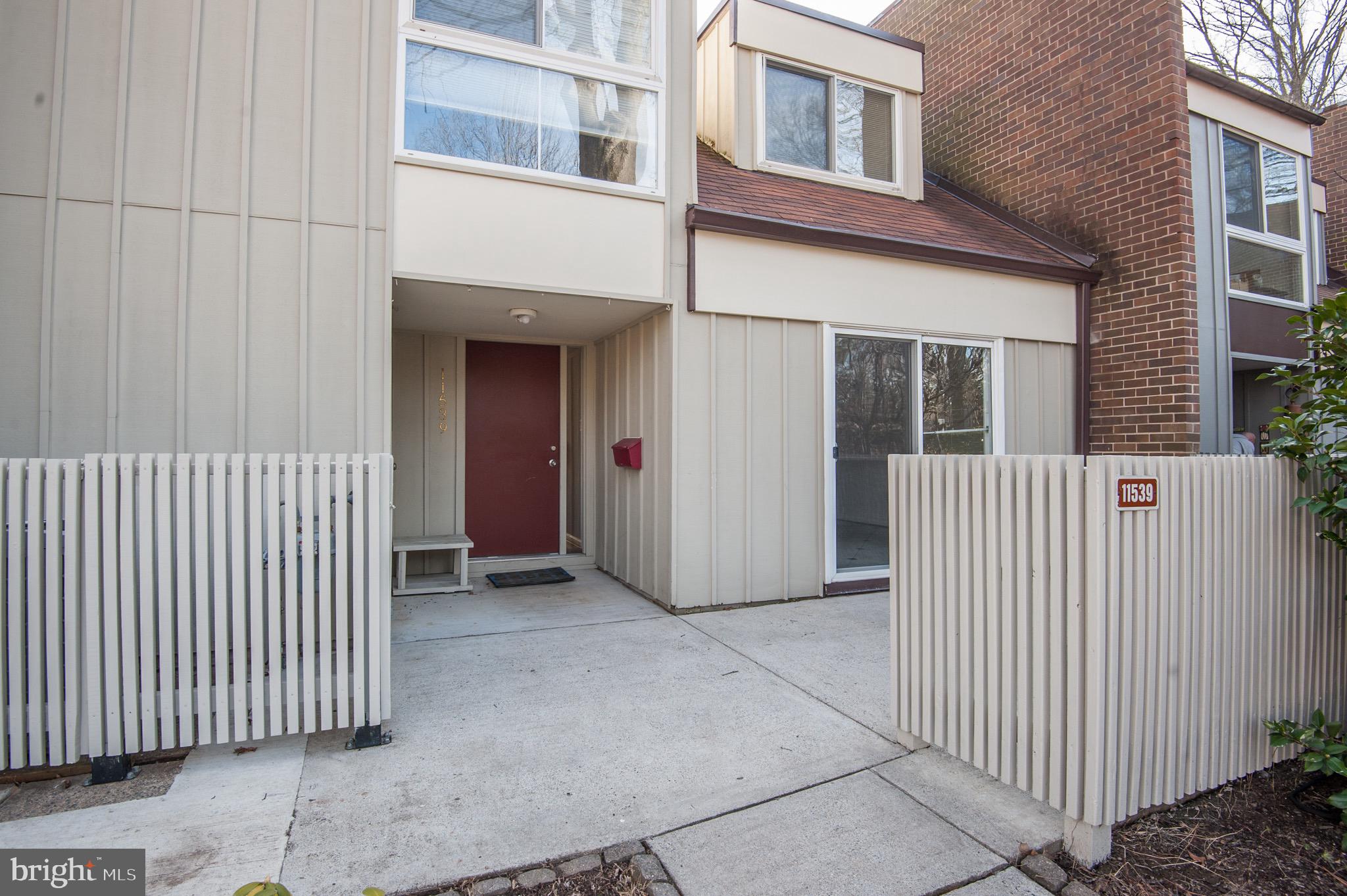 RESTON - Residential Lease