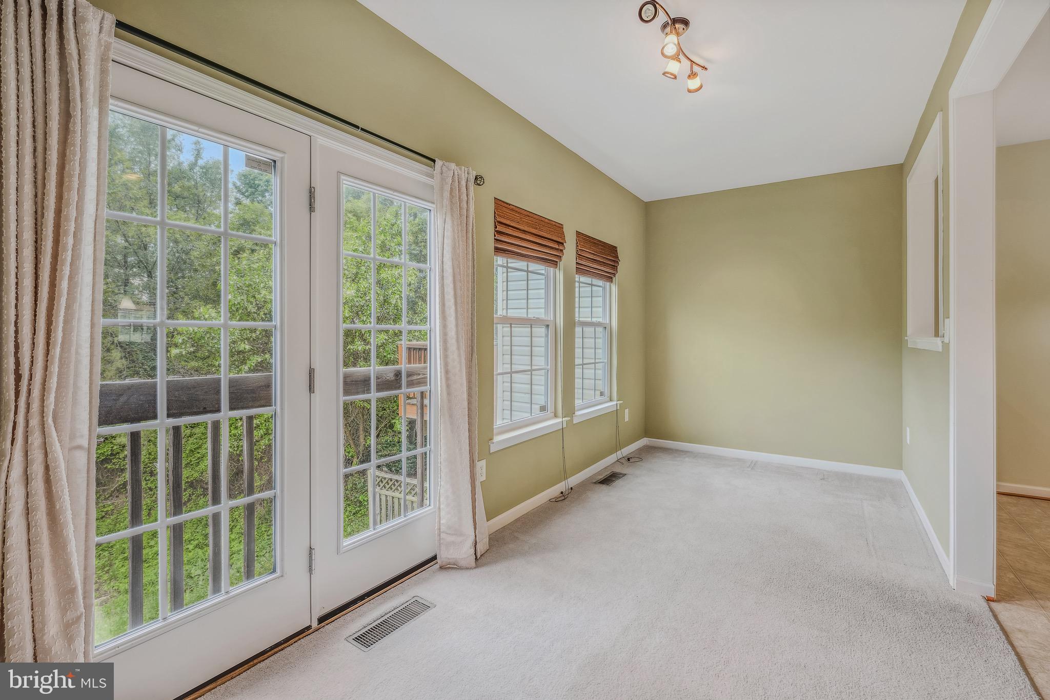 WINDMILL CROSSING - Residential Lease