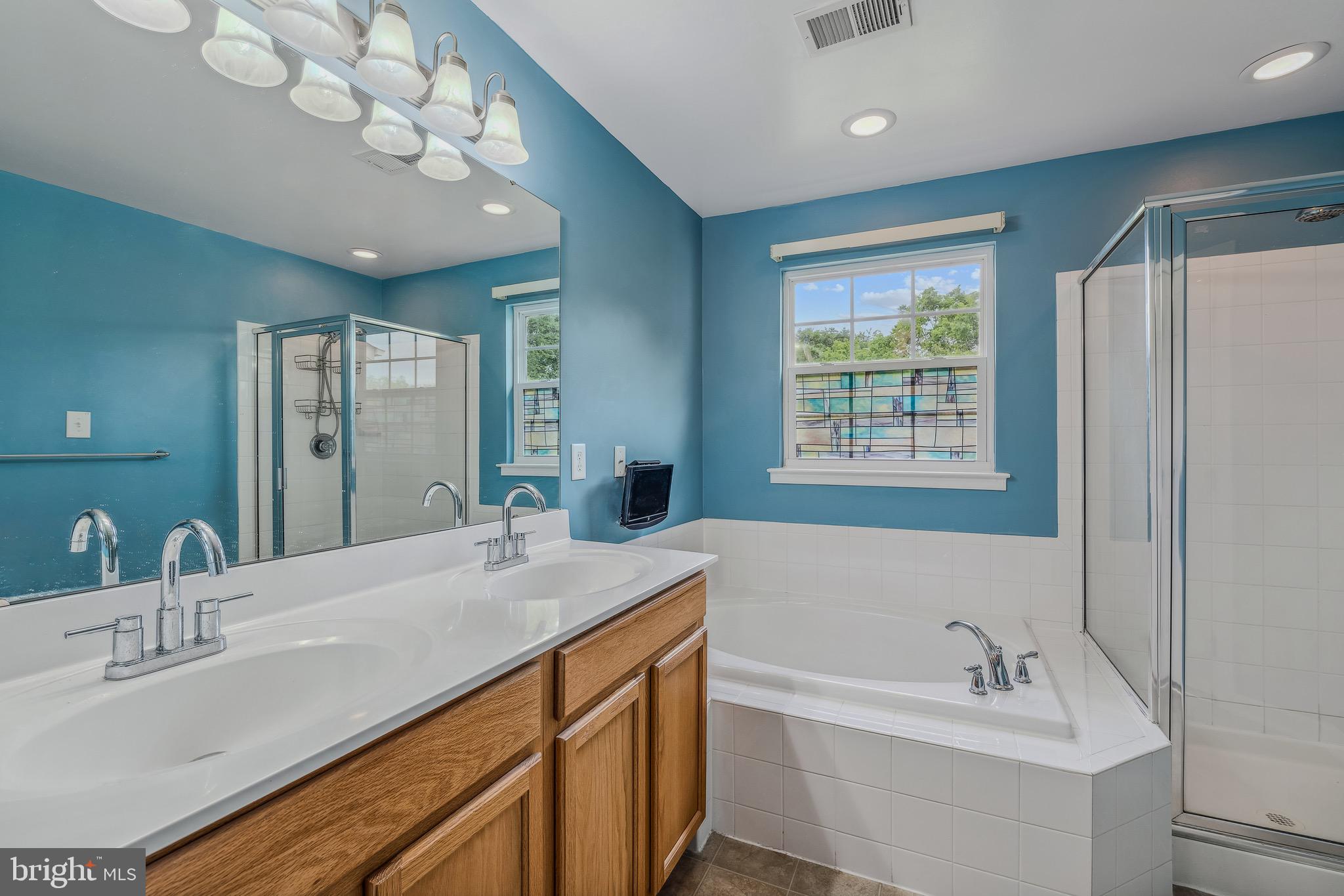 WINDMILL CROSSING - Residential Lease