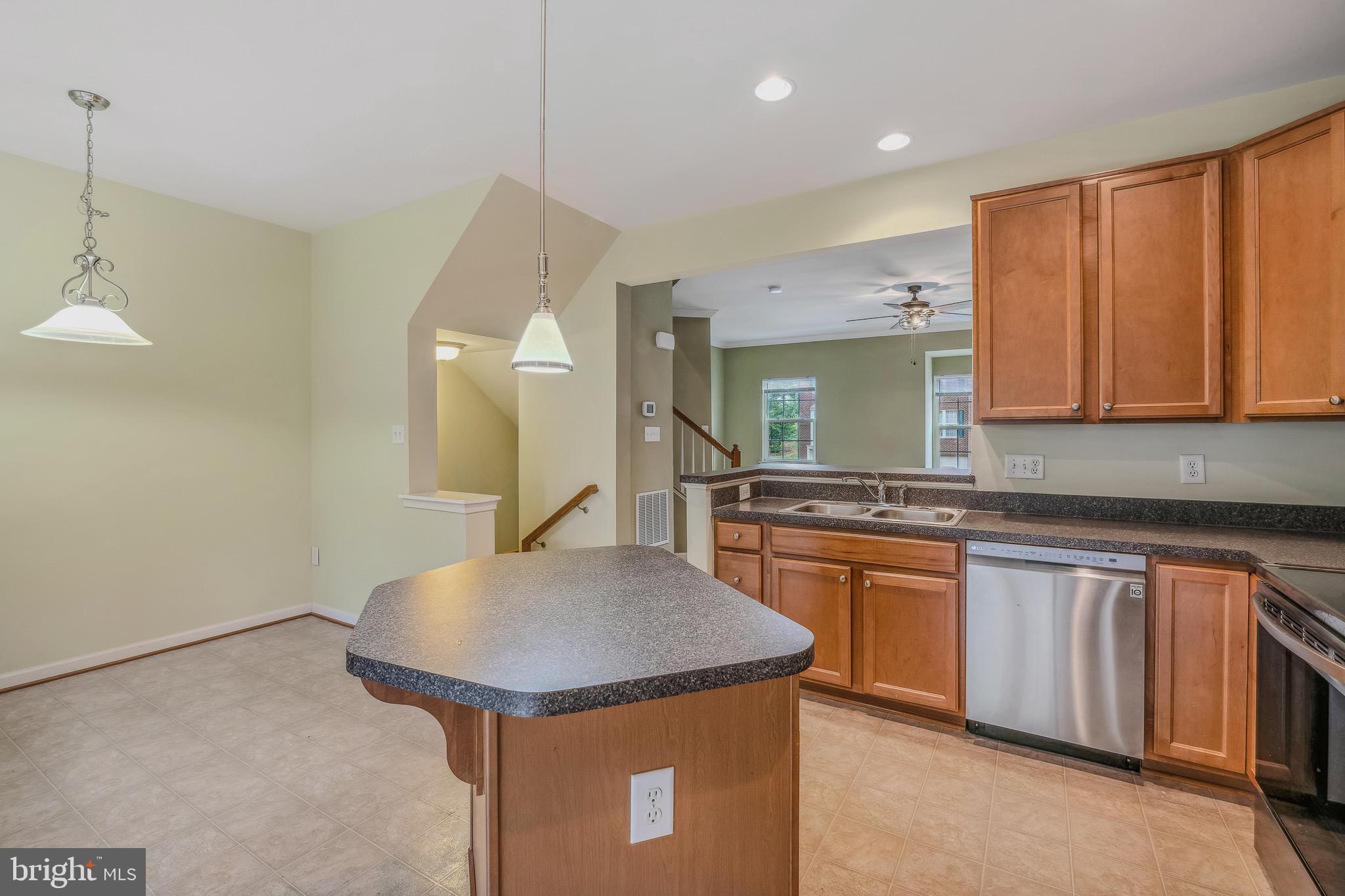 WINDMILL CROSSING - Residential Lease