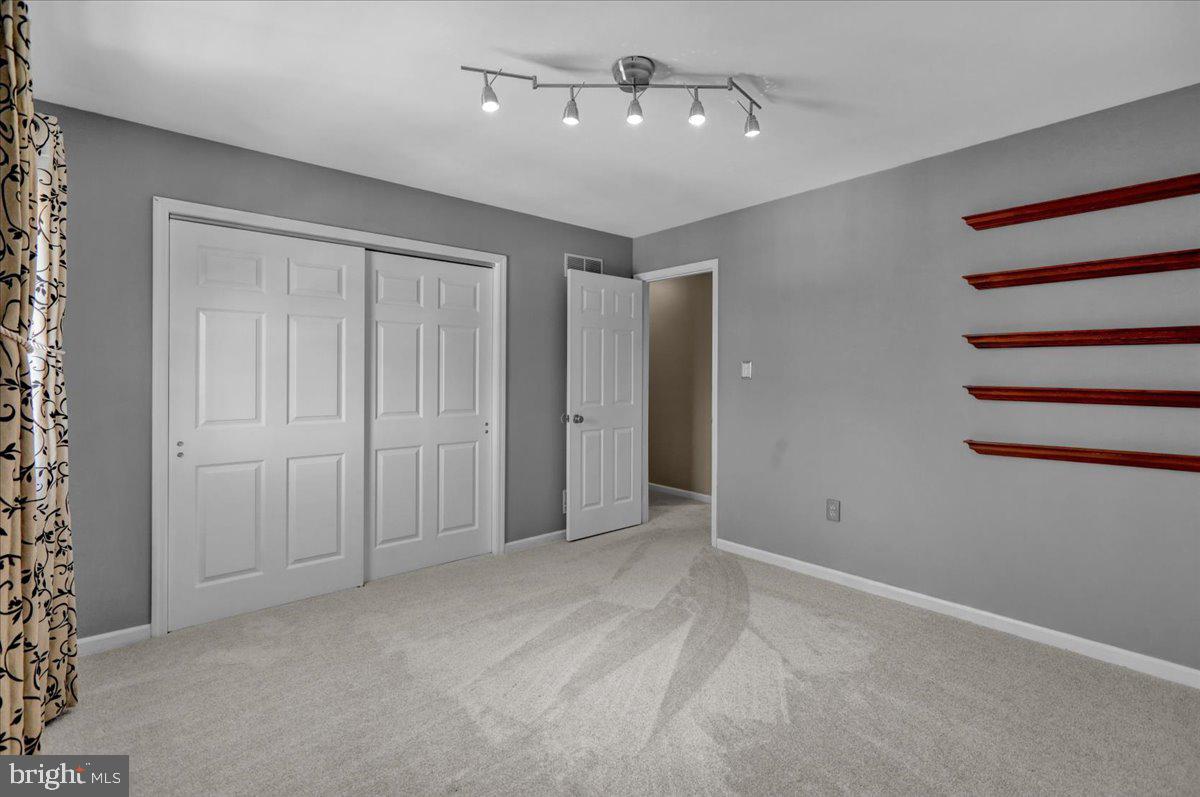 PATHFINDER VALLEY - Residential