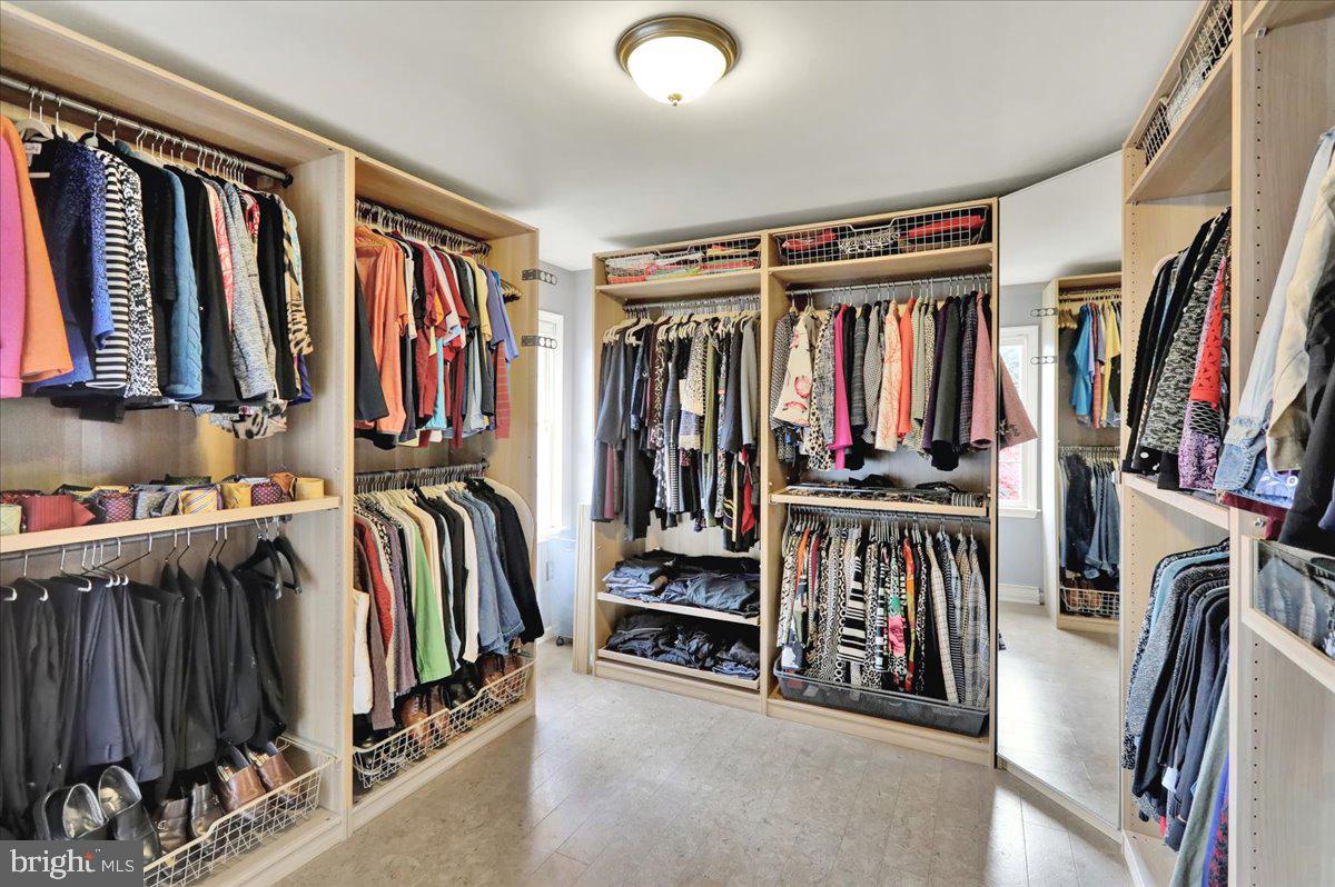 PATHFINDER VALLEY - Residential