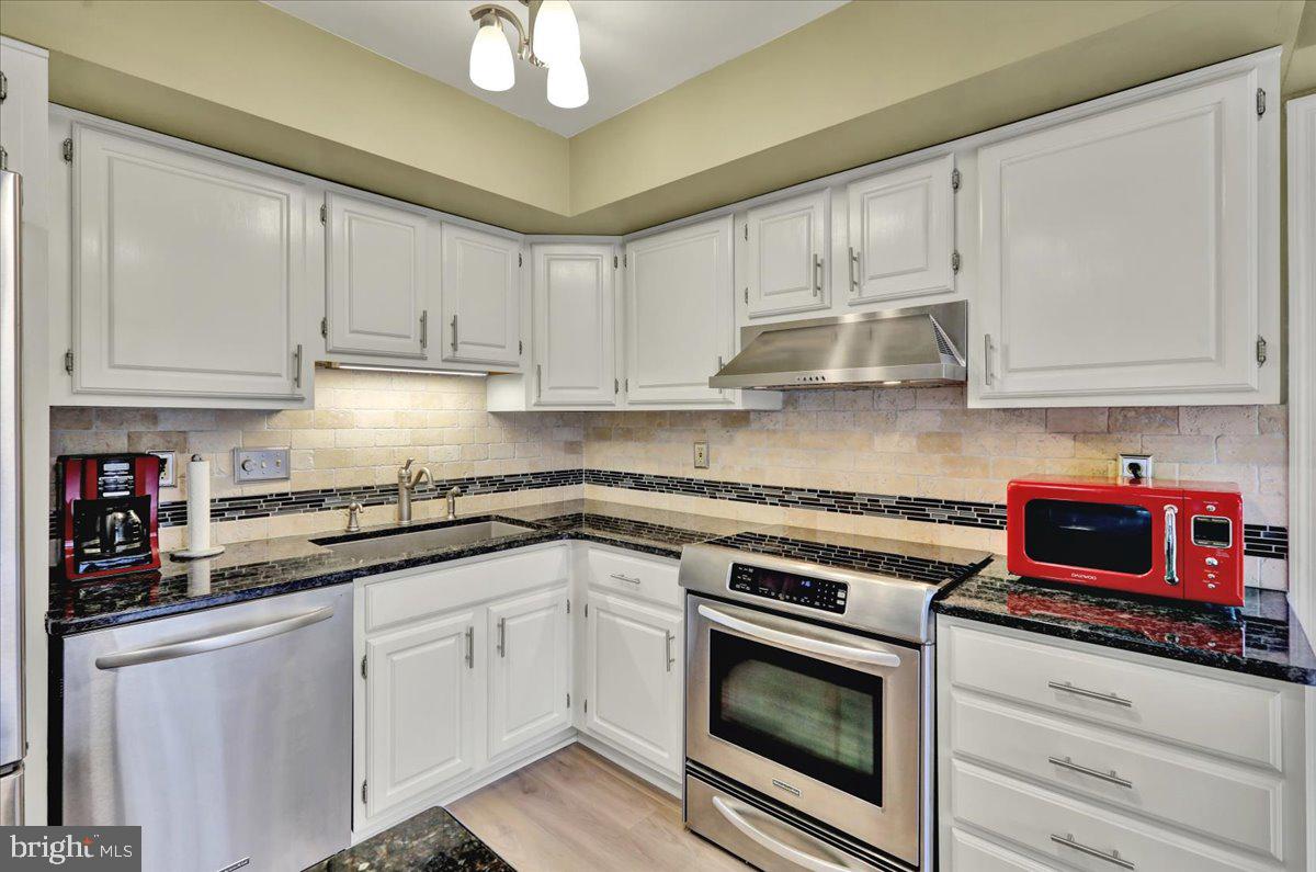 PATHFINDER VALLEY - Residential