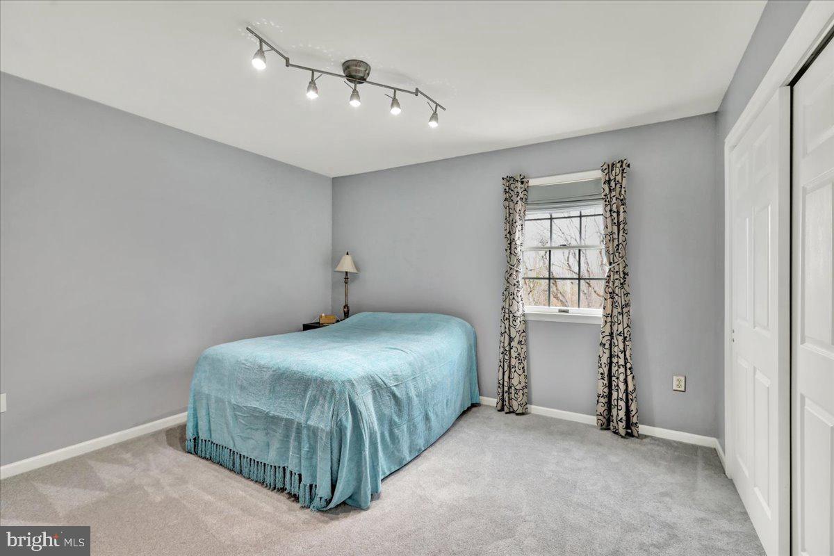 PATHFINDER VALLEY - Residential