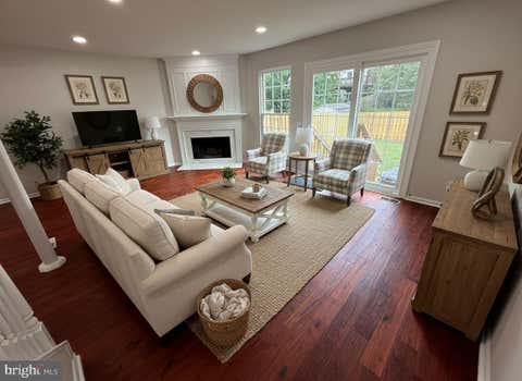 Photo of 333 Stable View Terrace NE, LEESBURG, VA 20176 (MLS # VALO2134042)