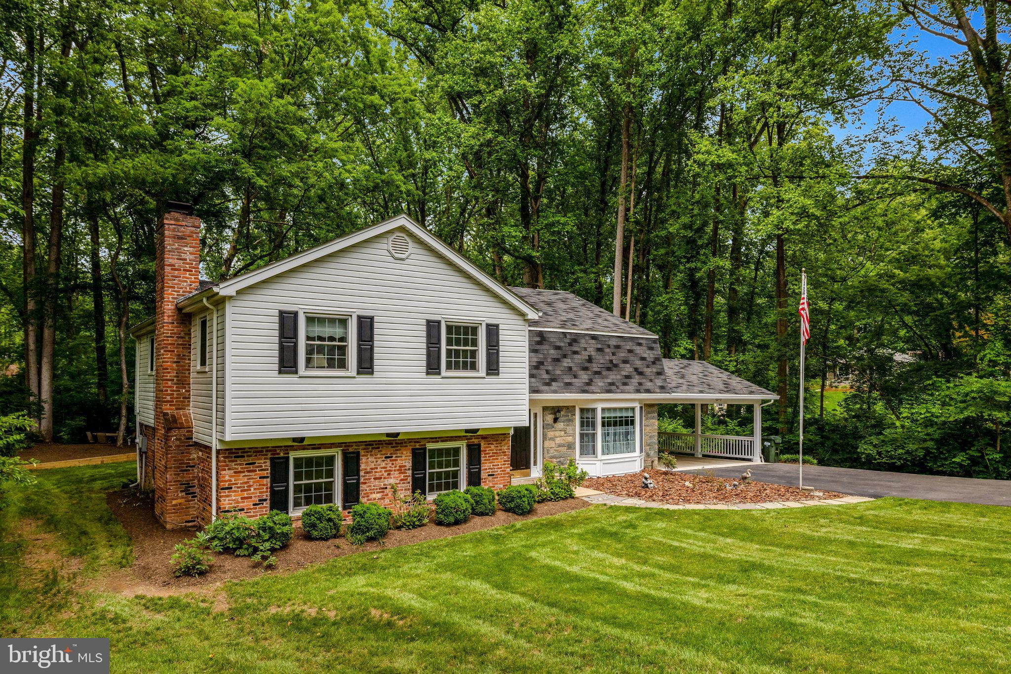 2042 CARRHILL ROAD