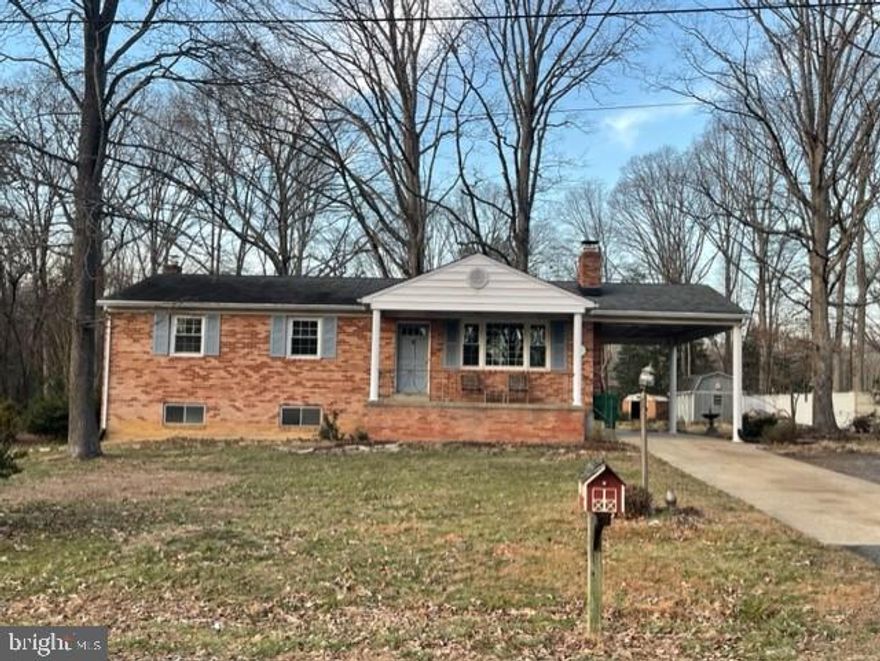 Spacious rental with 5 bedrooms, and a large level backyard. Plenty of room in this rambler with a basemet... kitchen with stainless steel appliances, separate dining room, living room. Main level has 3 bedrooms and 2 full baths. Basement has rec room, 2 additional bedrooms, and bath (see agent remarks). Conveniently located a short drive to shopping, dining, theaters, & more.
Please reach out to the listing agent for application link.