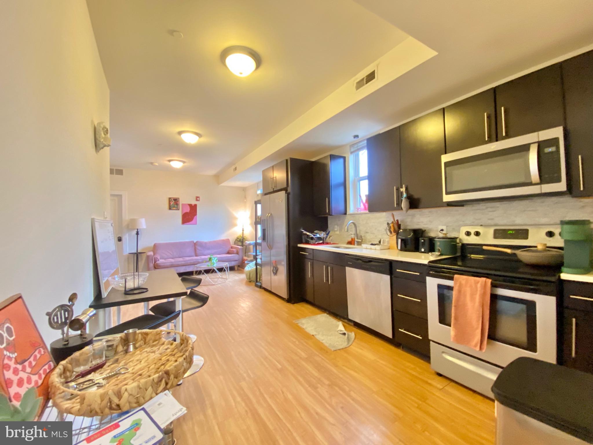 TEMPLE UNIVERSITY - Residential Lease