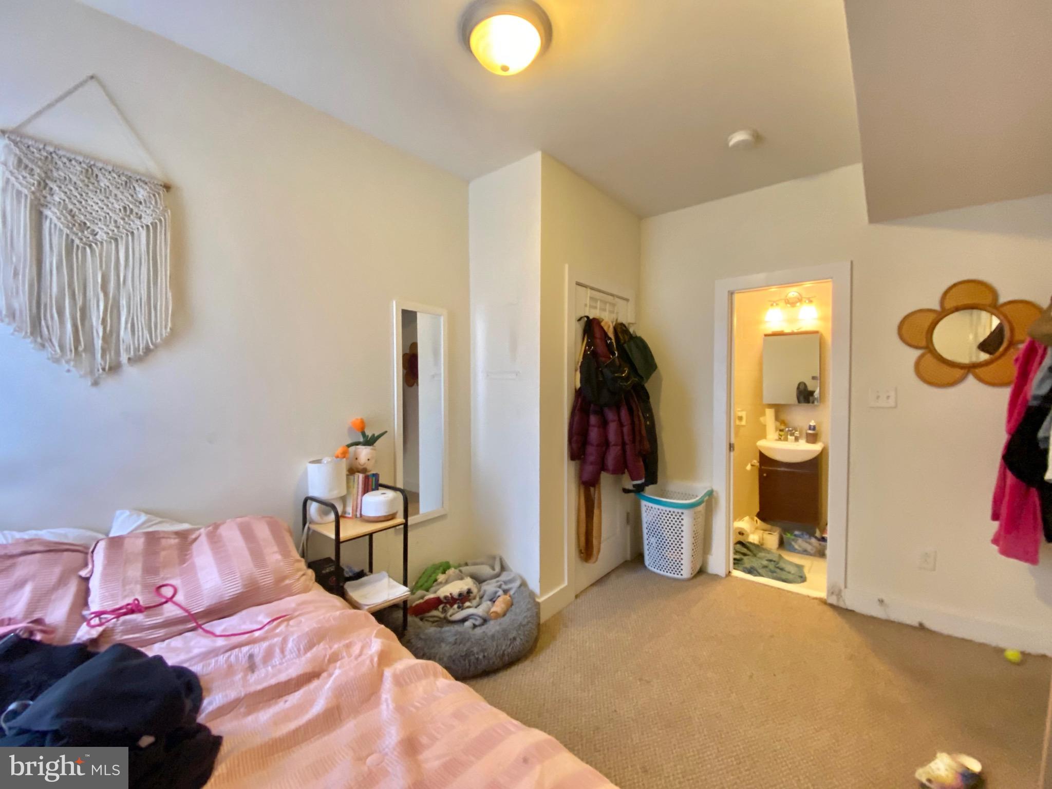 TEMPLE UNIVERSITY - Residential Lease