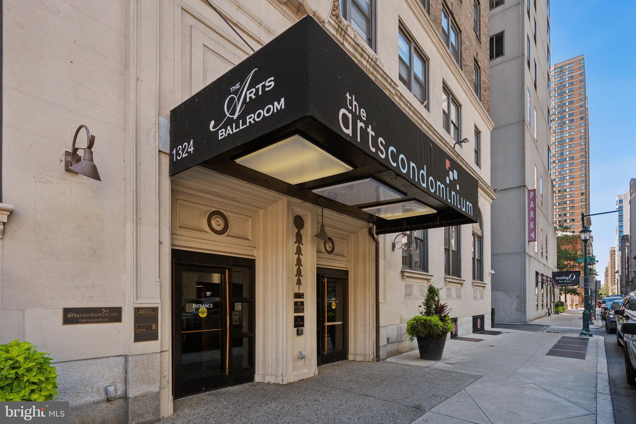 CENTER CITY - Residential Lease