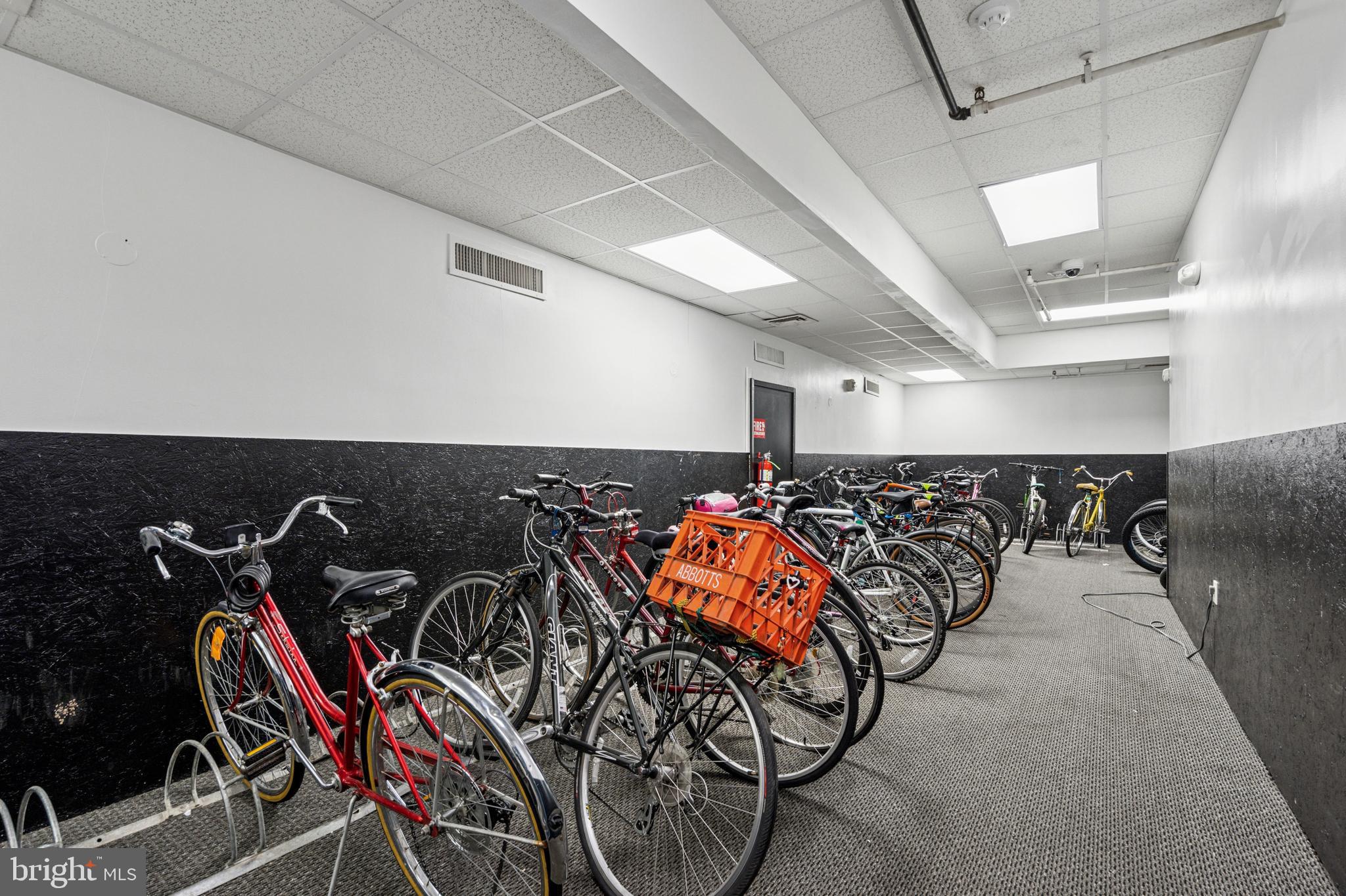 CENTER CITY - Residential Lease