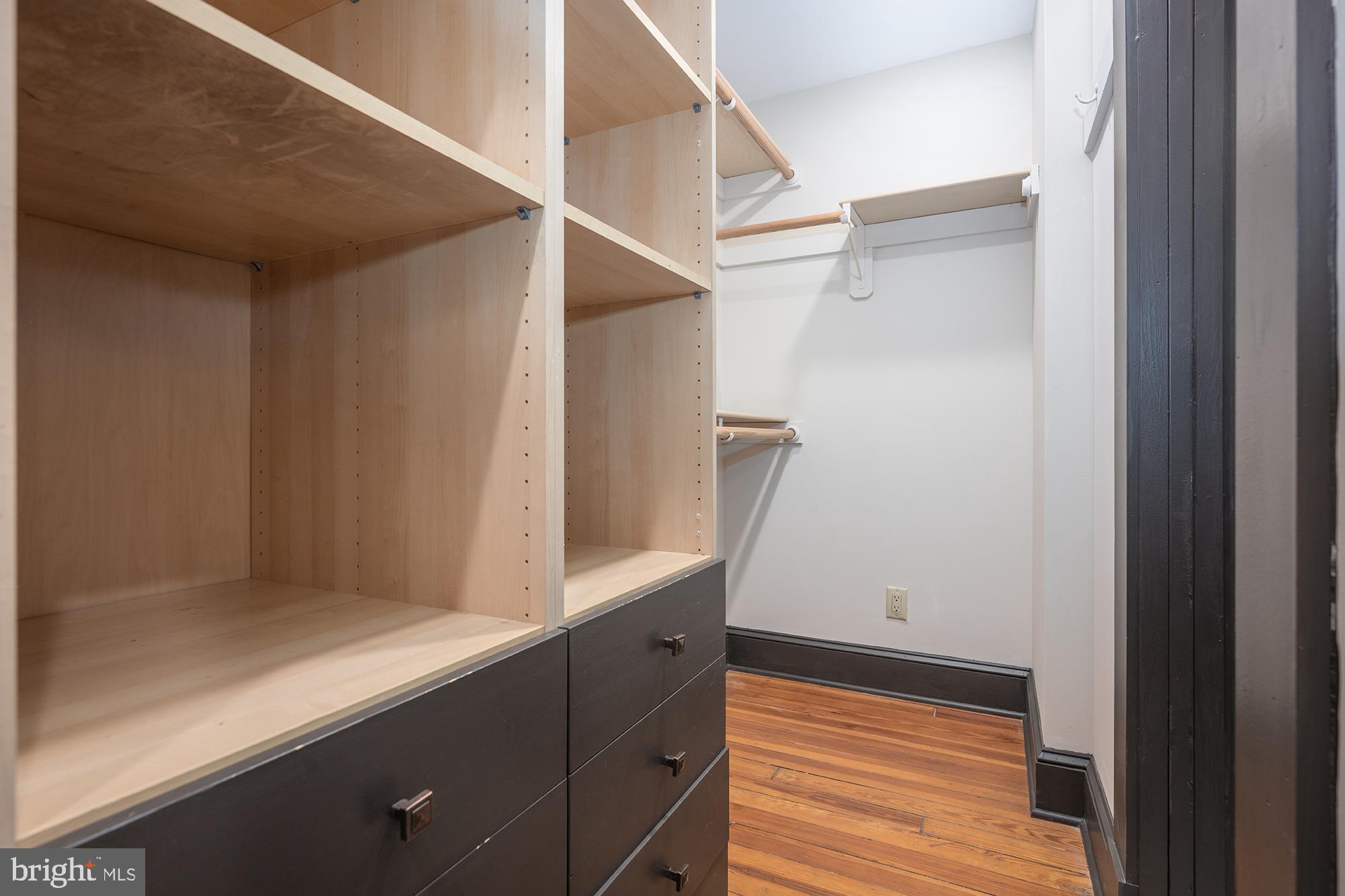 CHARLES VILLAGE - Residential