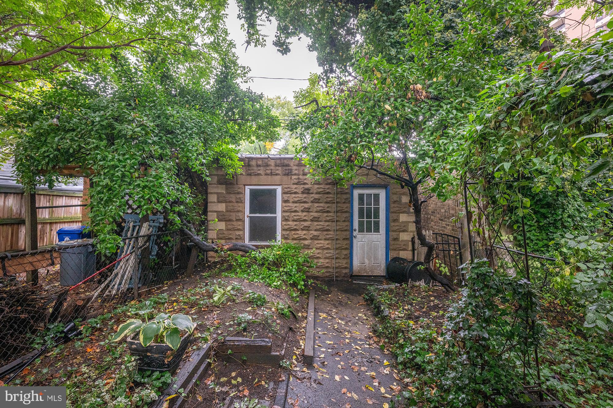 CHARLES VILLAGE - Residential