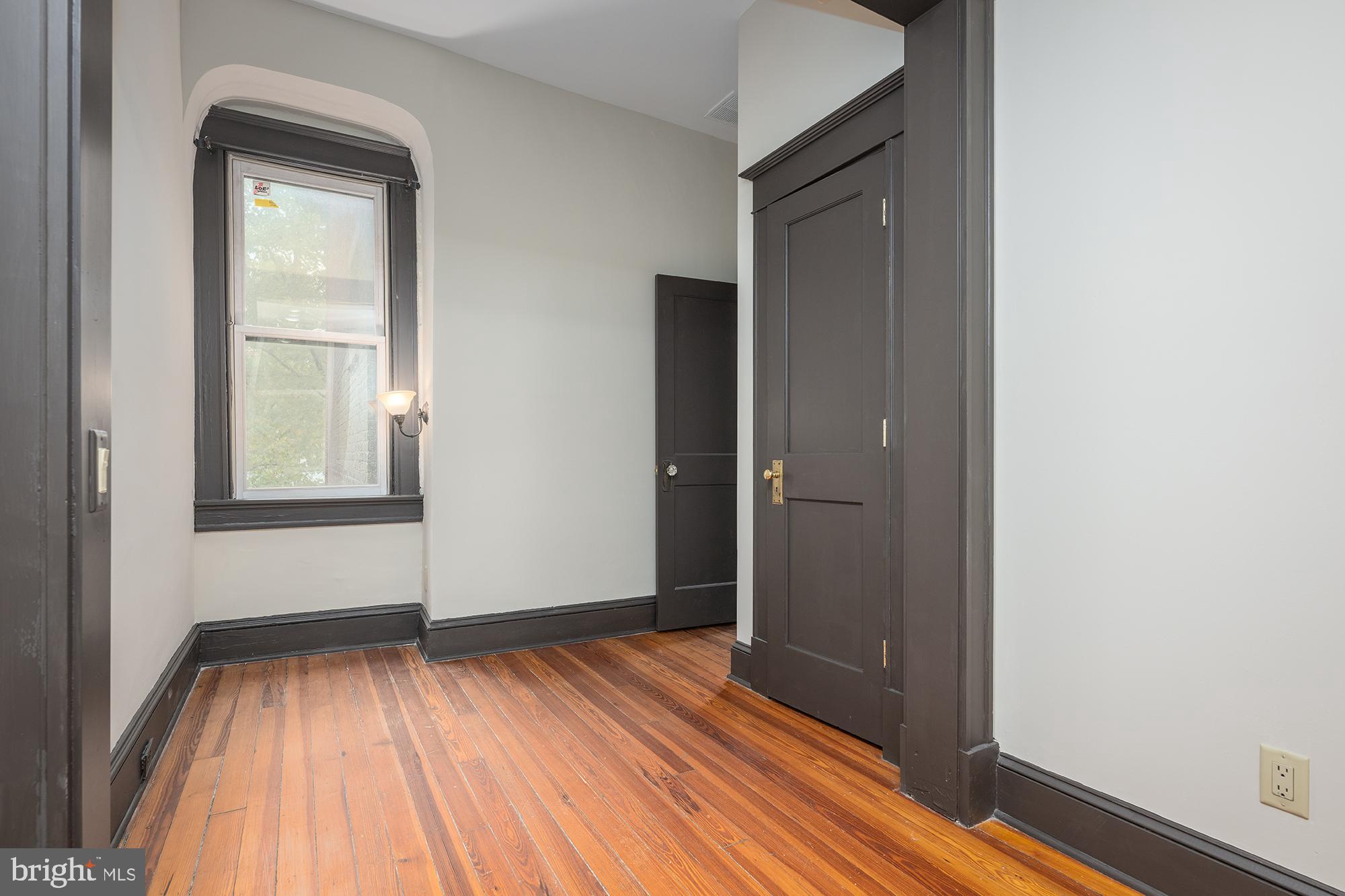 CHARLES VILLAGE - Residential