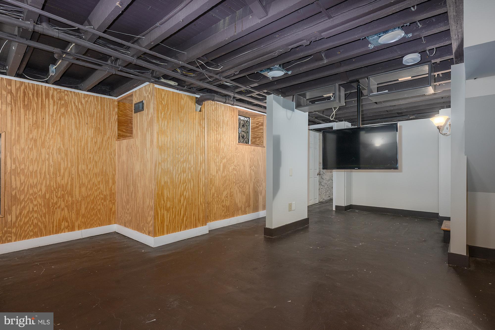 CHARLES VILLAGE - Residential