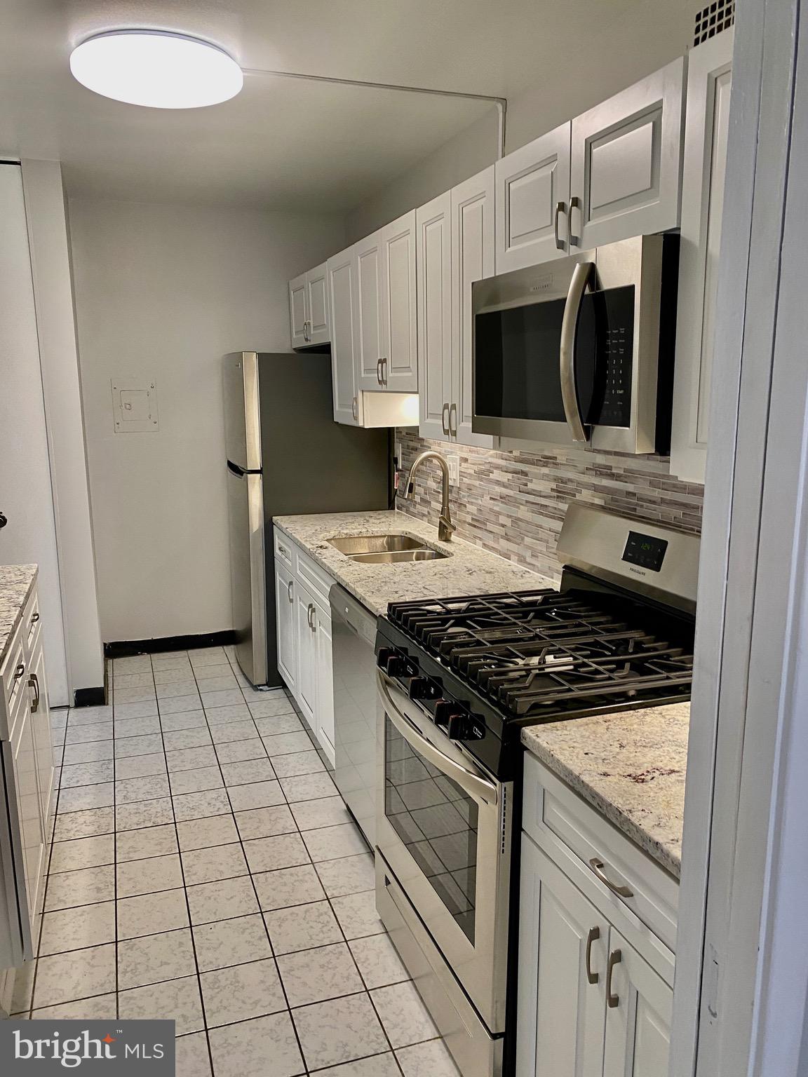 WILLOUGHBY OF CHEVY CHASE - Residential Lease