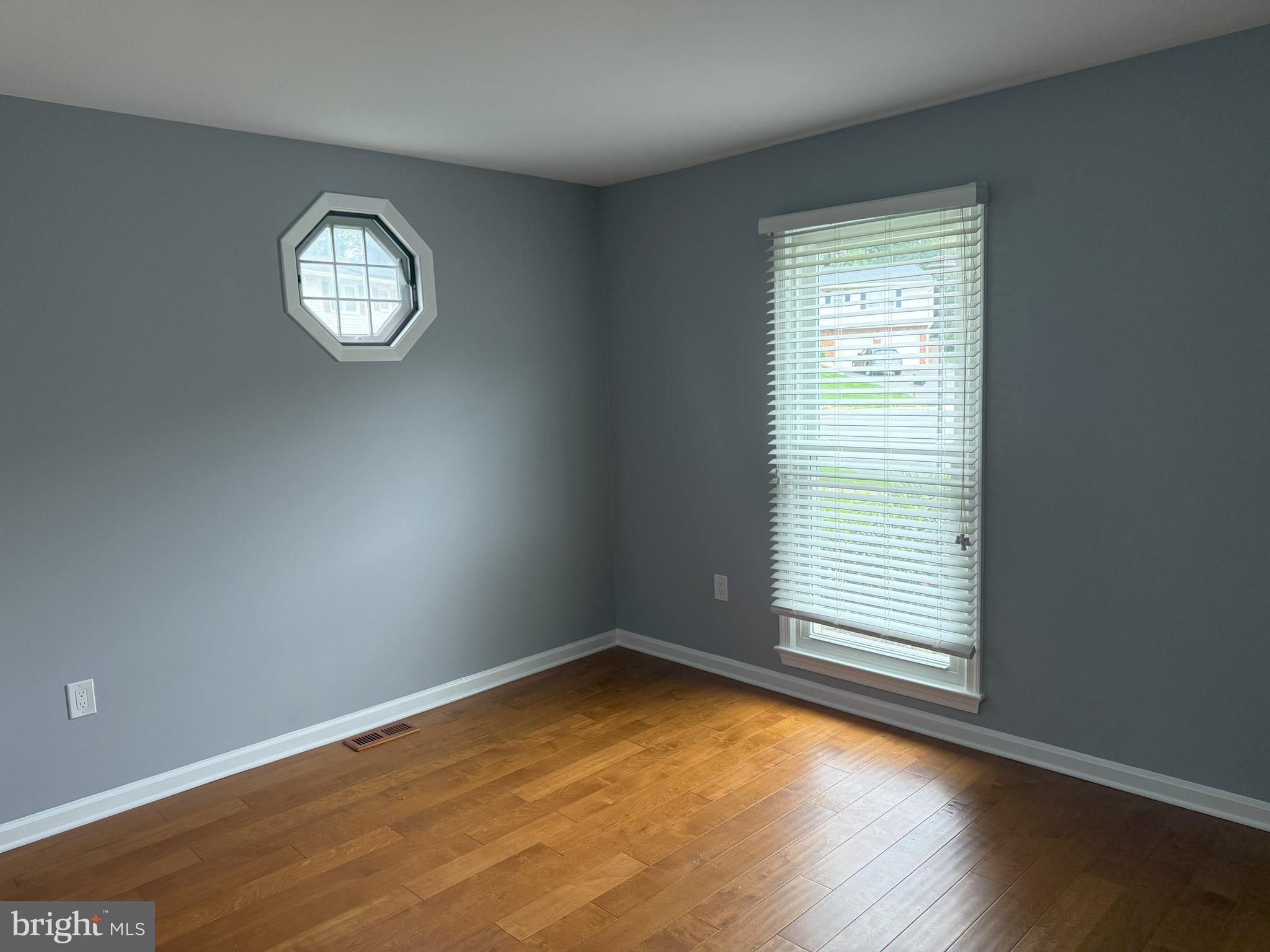 MIDDLERIDGE - Residential Lease