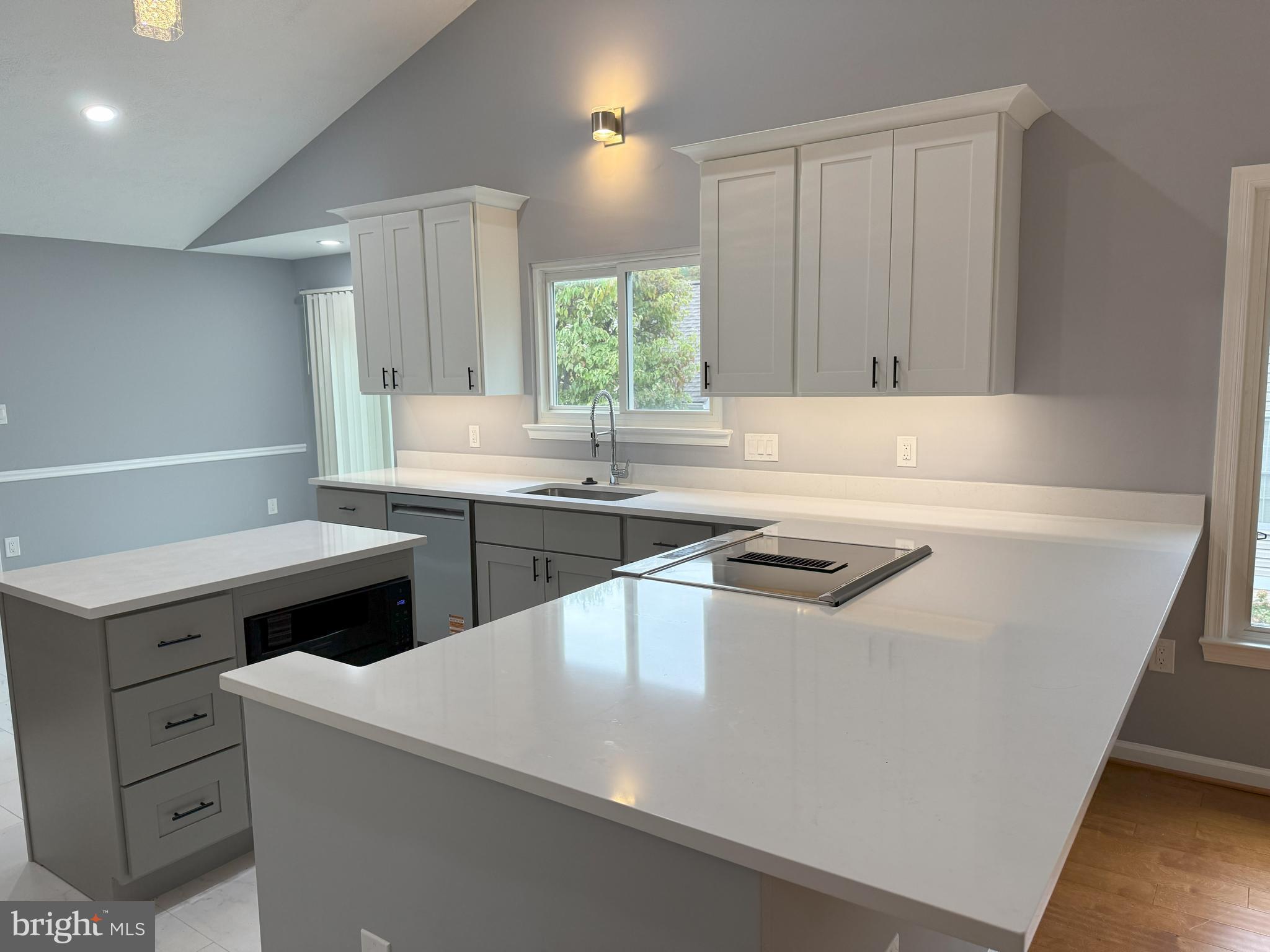 MIDDLERIDGE - Residential Lease