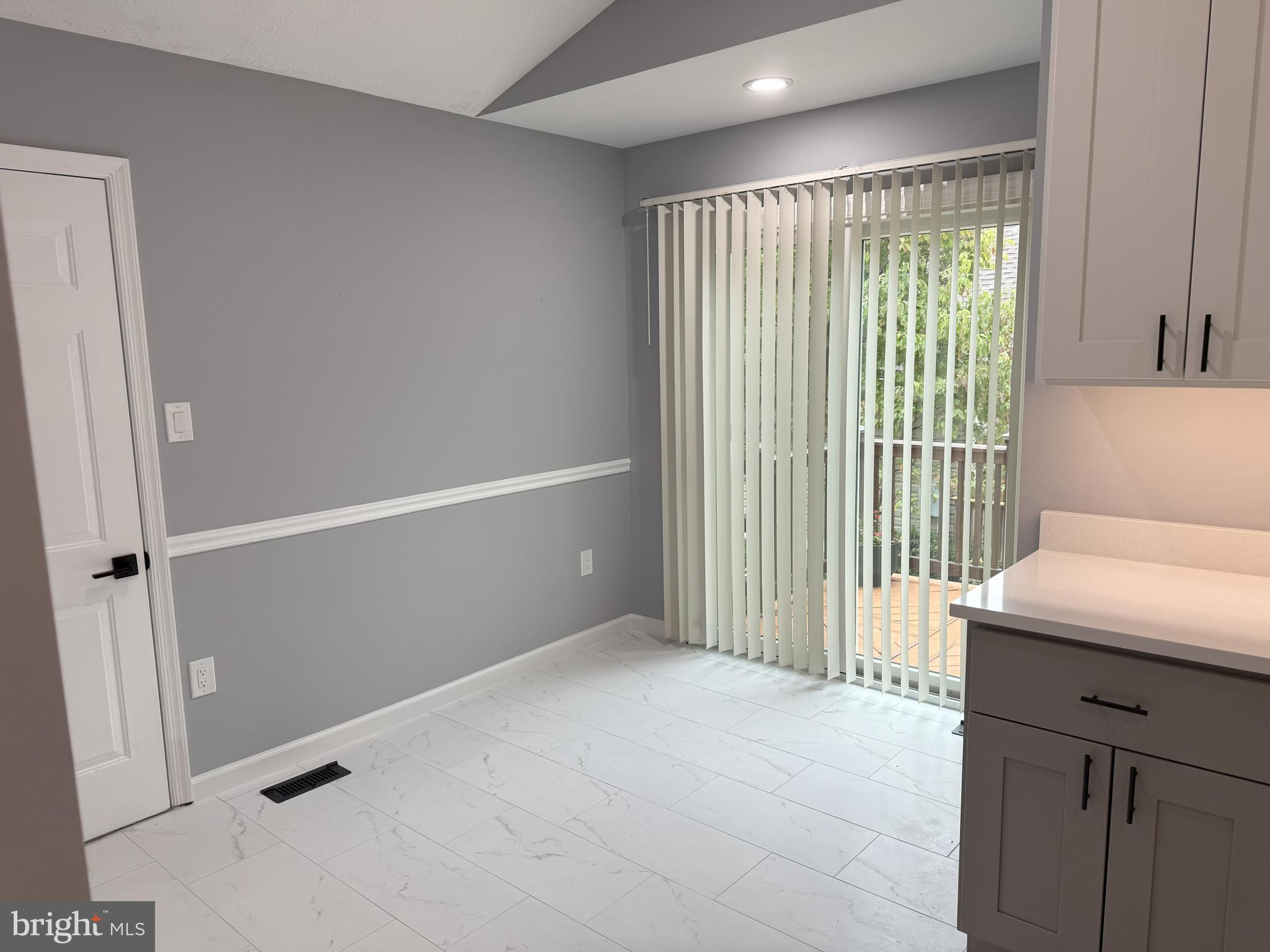 MIDDLERIDGE - Residential Lease