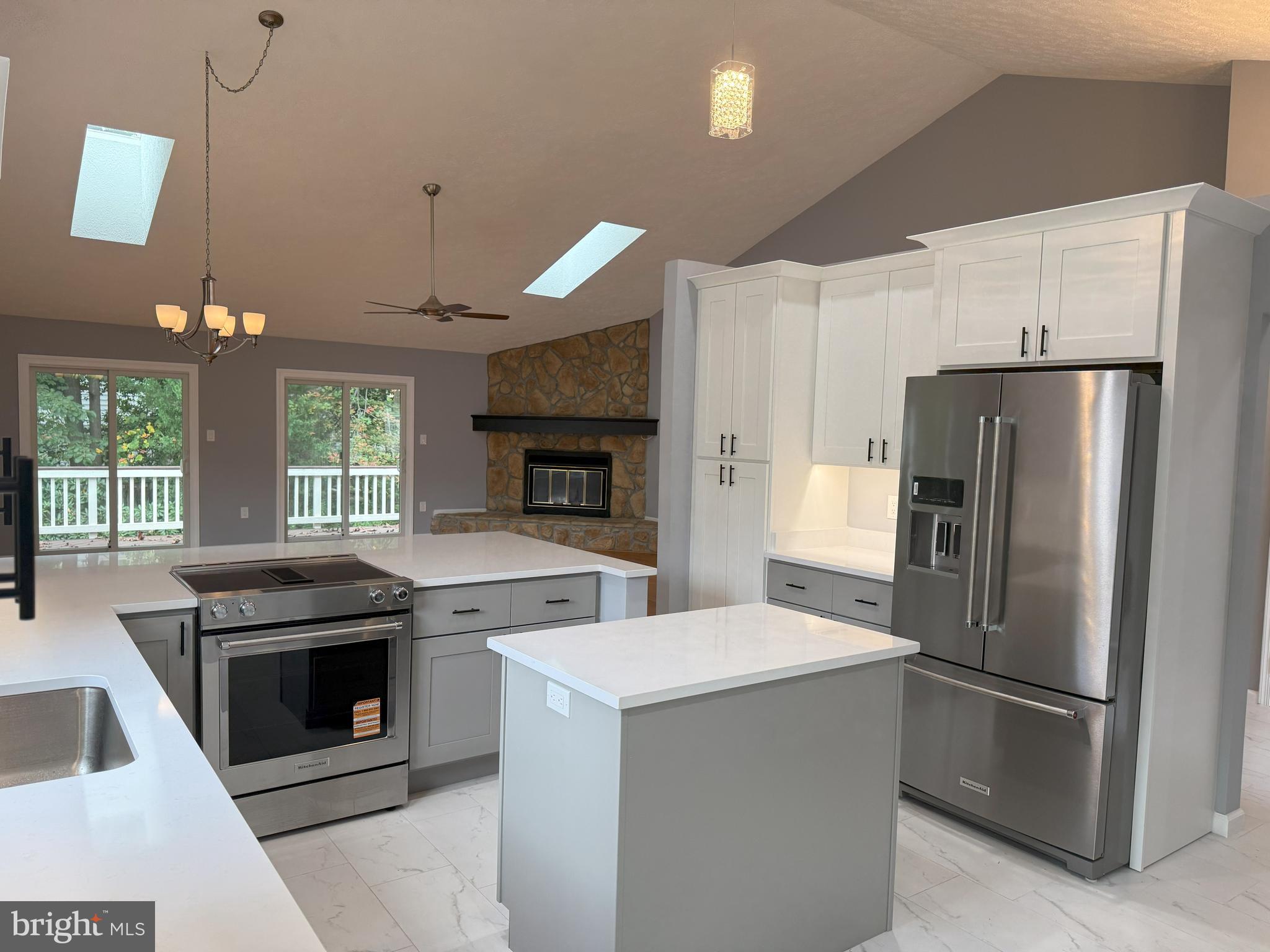 MIDDLERIDGE - Residential Lease