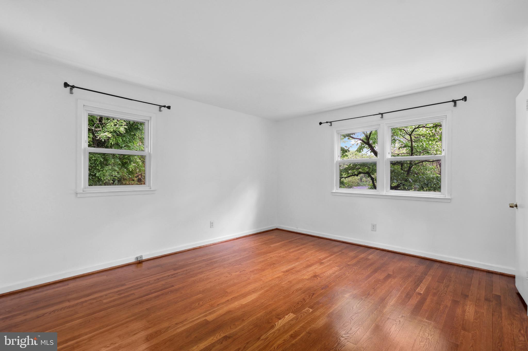 BROYHILLS MCLEAN ESTATES - Residential