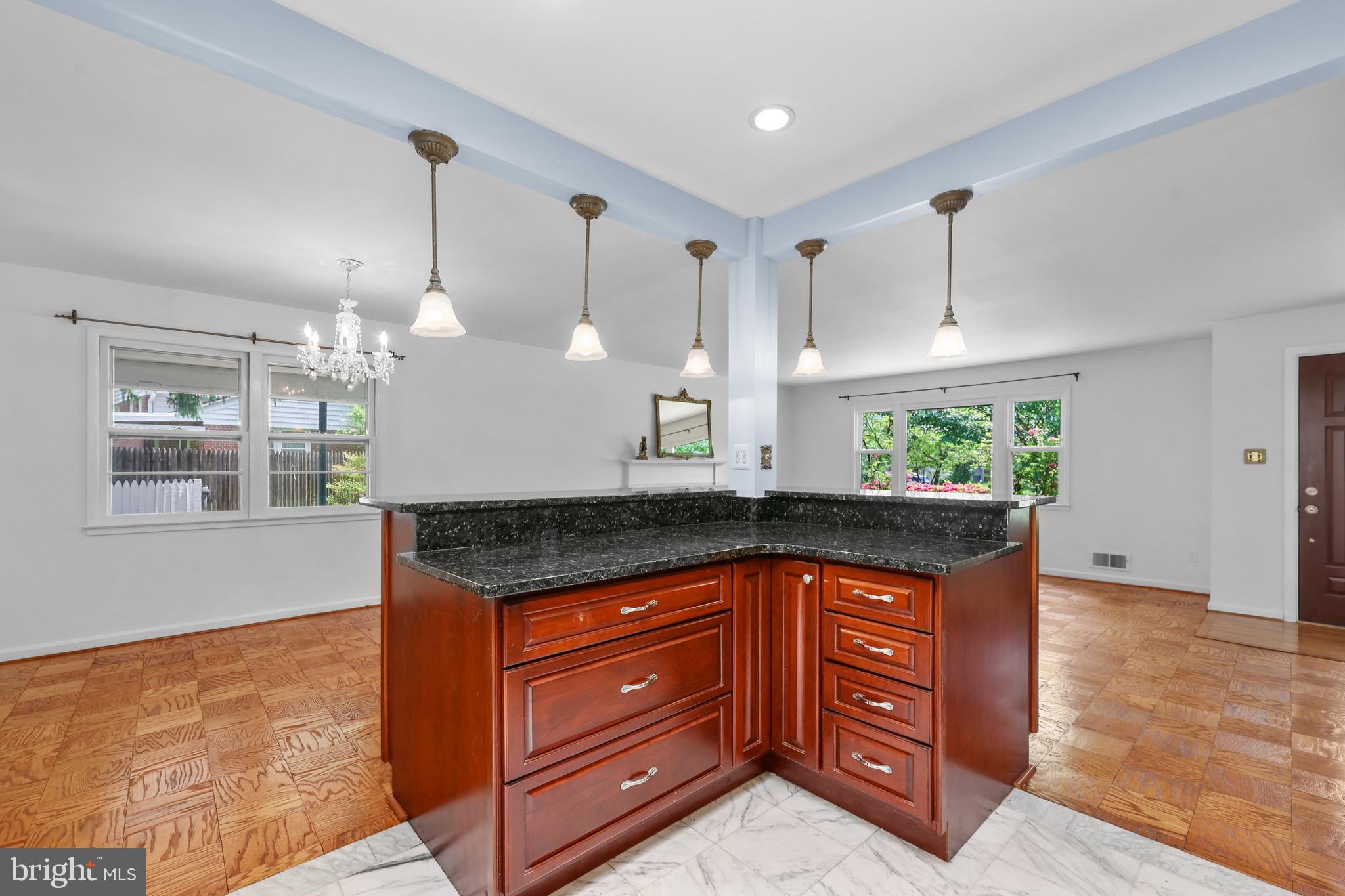 BROYHILLS MCLEAN ESTATES - Residential