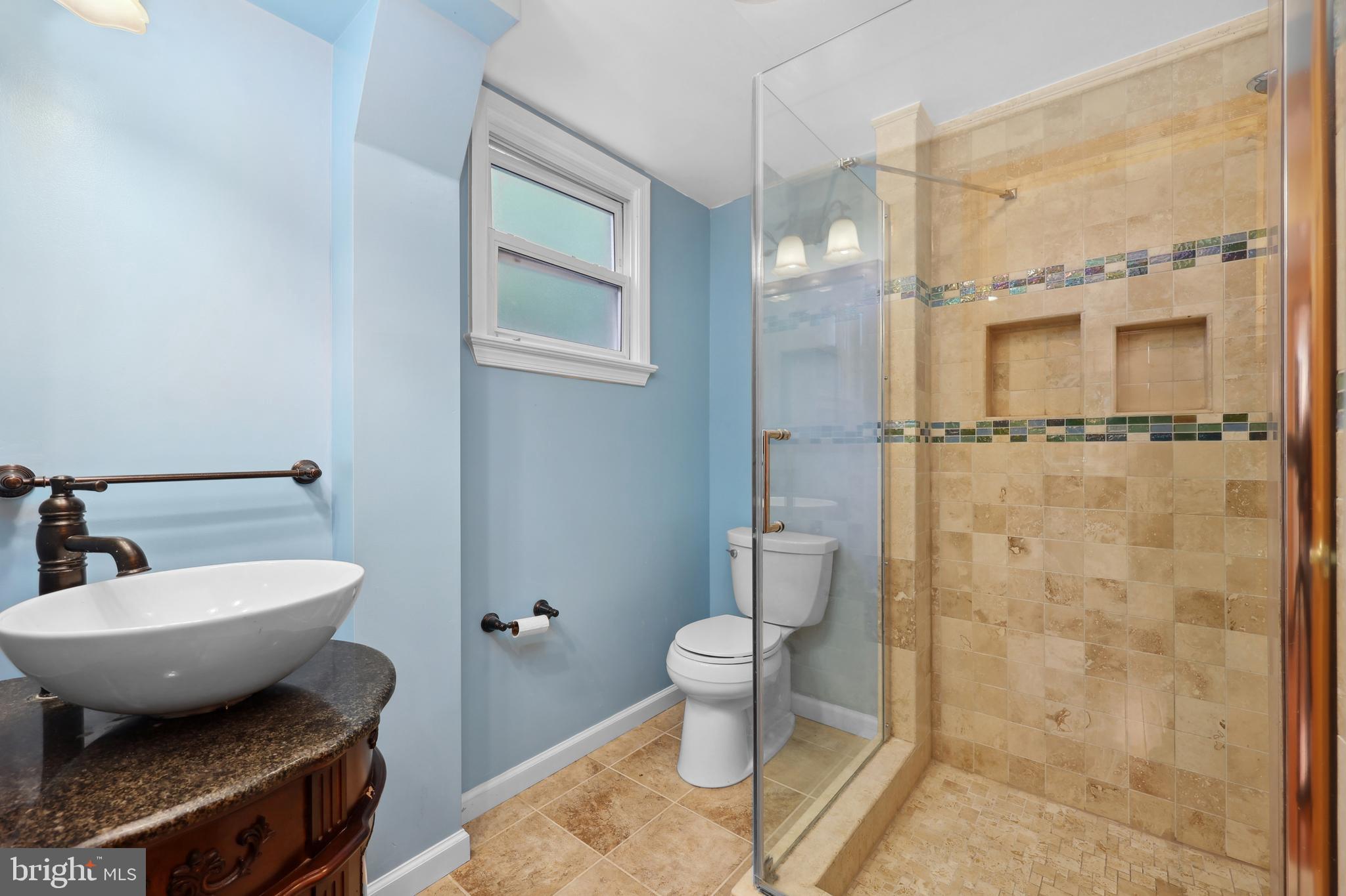 BROYHILLS MCLEAN ESTATES - Residential